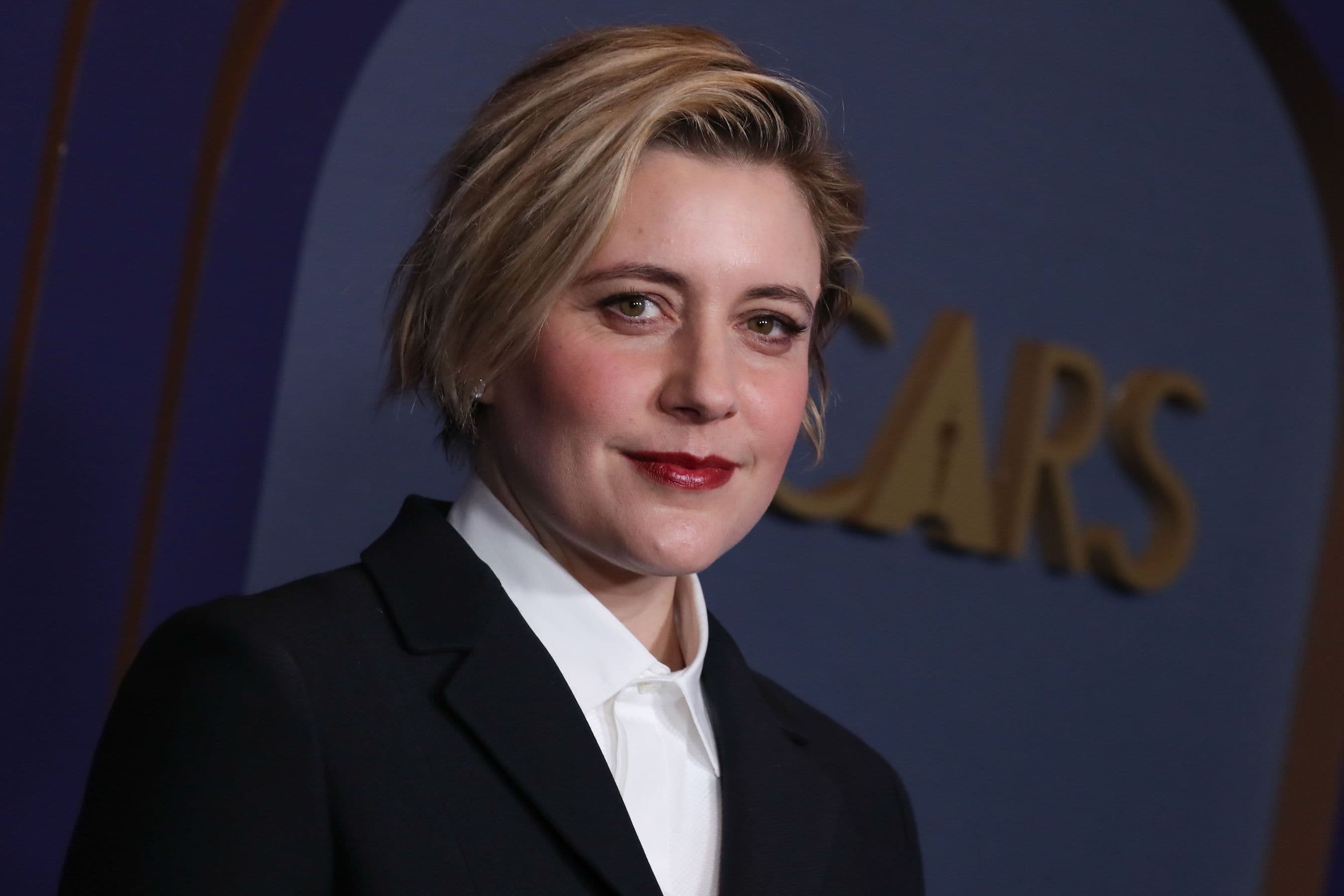 La directora Greta Gerwig posa en el photocall de los Governors Awards en enero de 2024