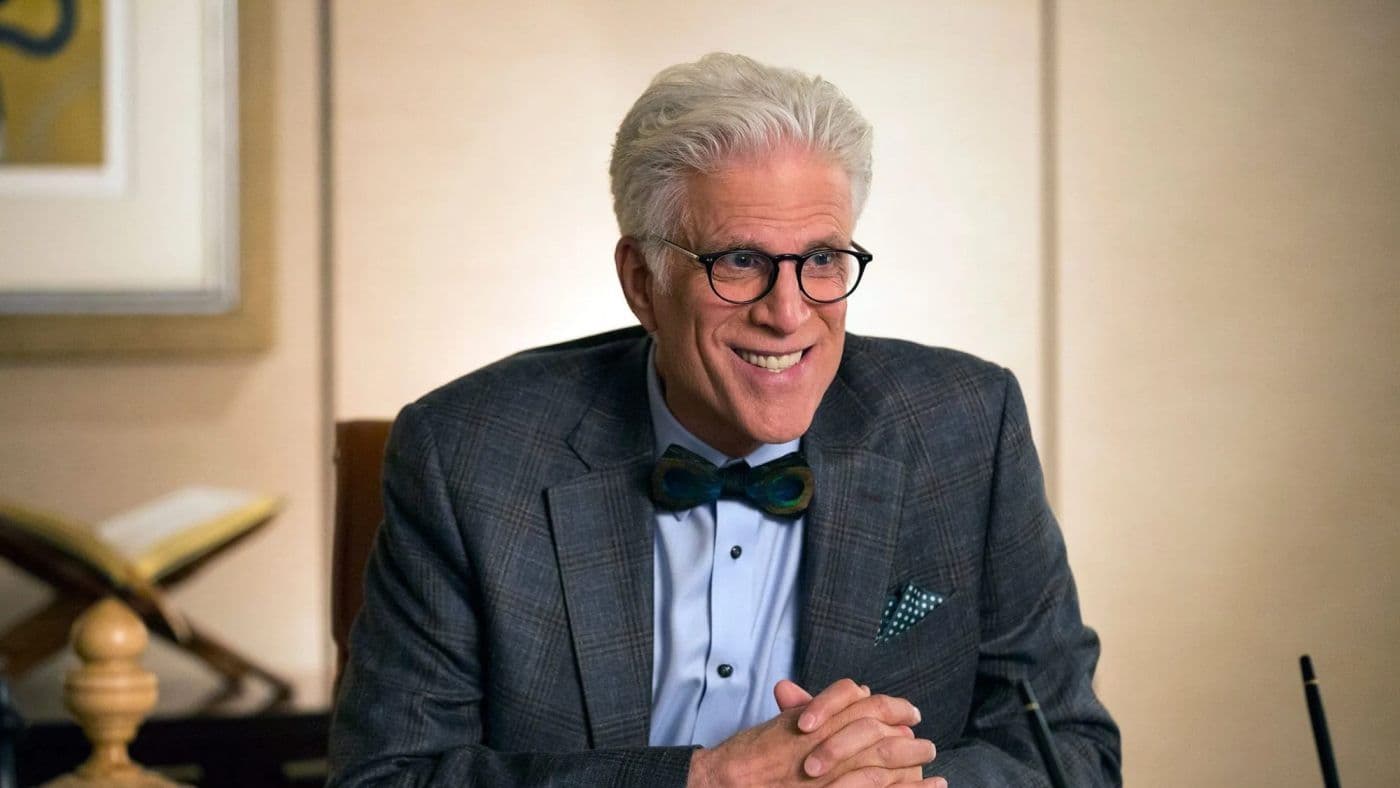 Ted Danson, en una imagen de 'The good place', comedia creada por Mike Schur.