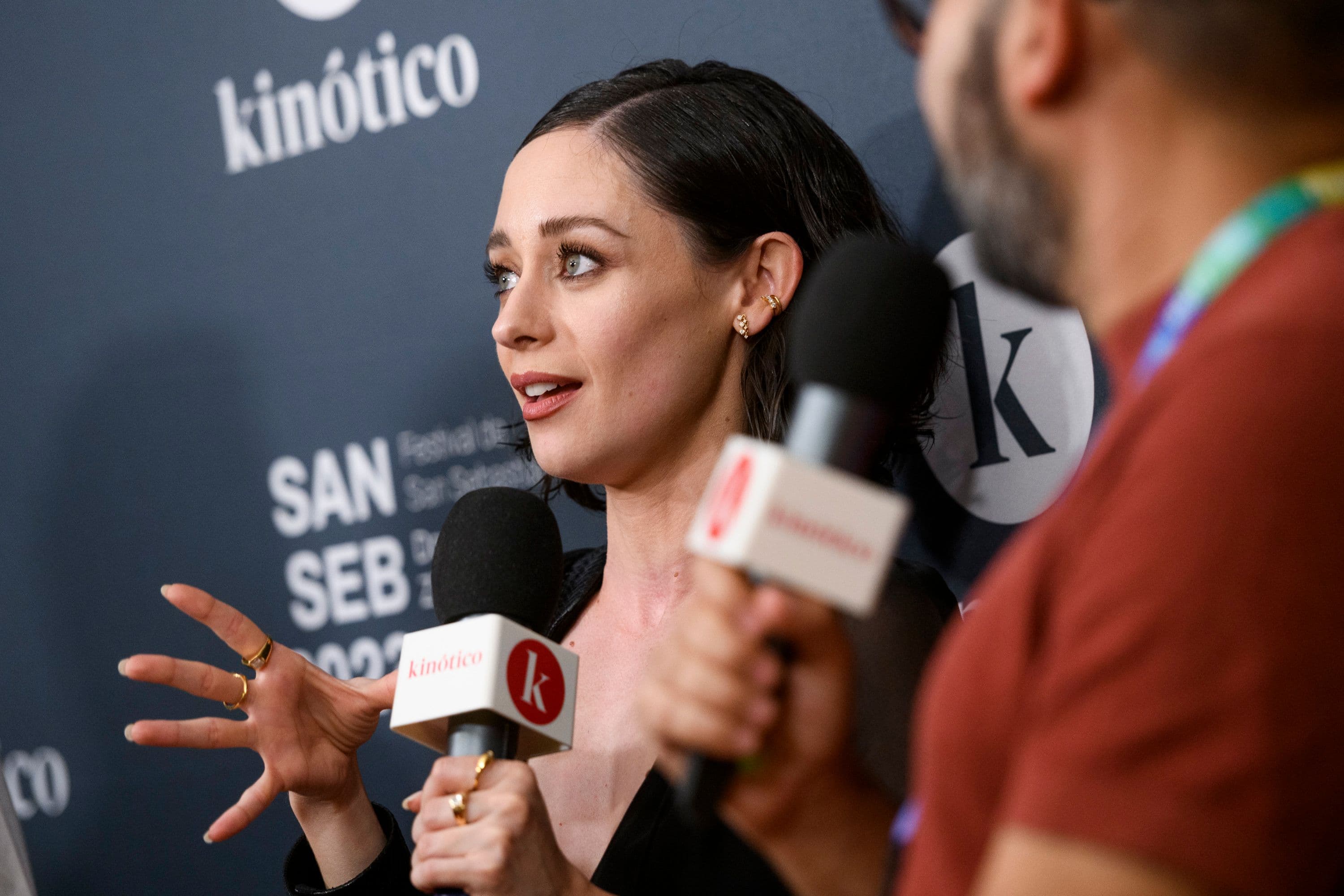 Elena Rivera durante la entrevista con Kinótico desde San Sebastián
