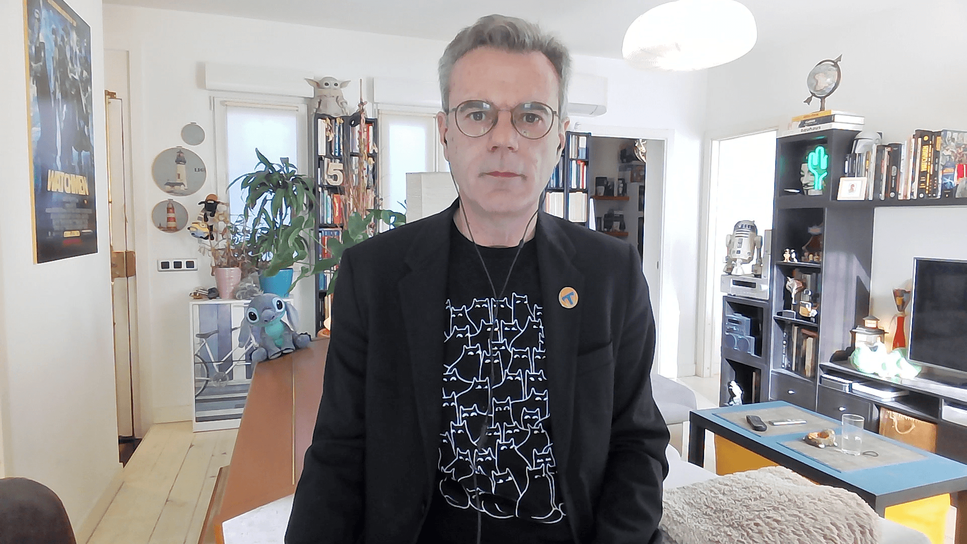 El periodista Pedro Vallín, durante la nueva edición de su video semanal 'La homilía'