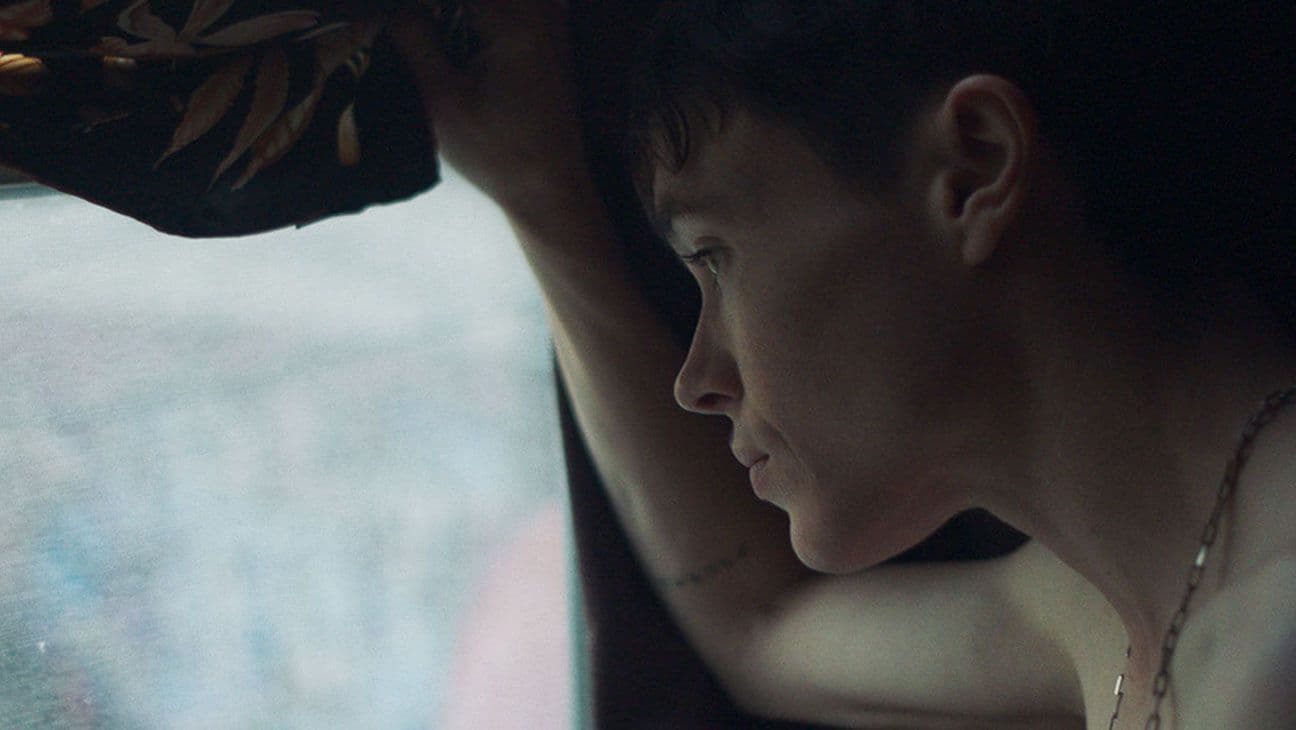 Fotograma de 'Close to you', con Elliot Page