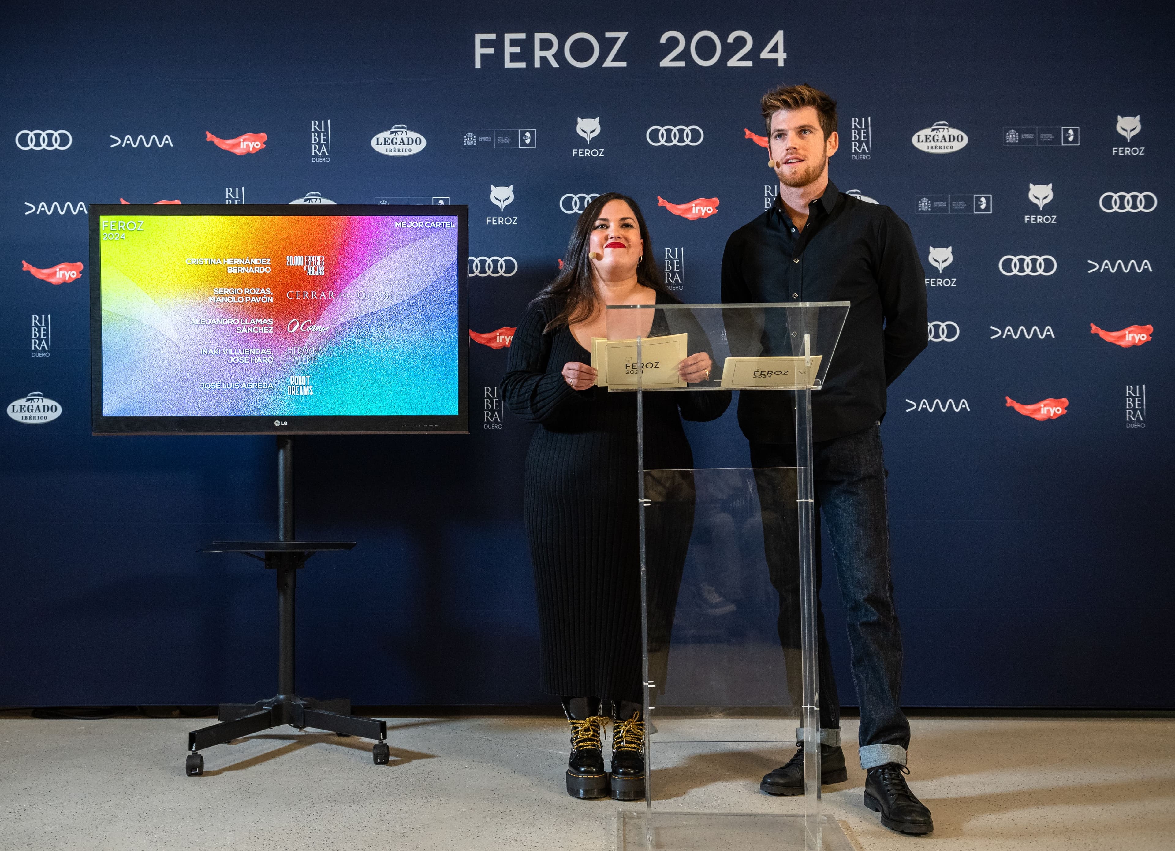 Laura Galán y Miguel Bernardeau durante el anuncio de los nominaciones a los Premios Feroz 2024