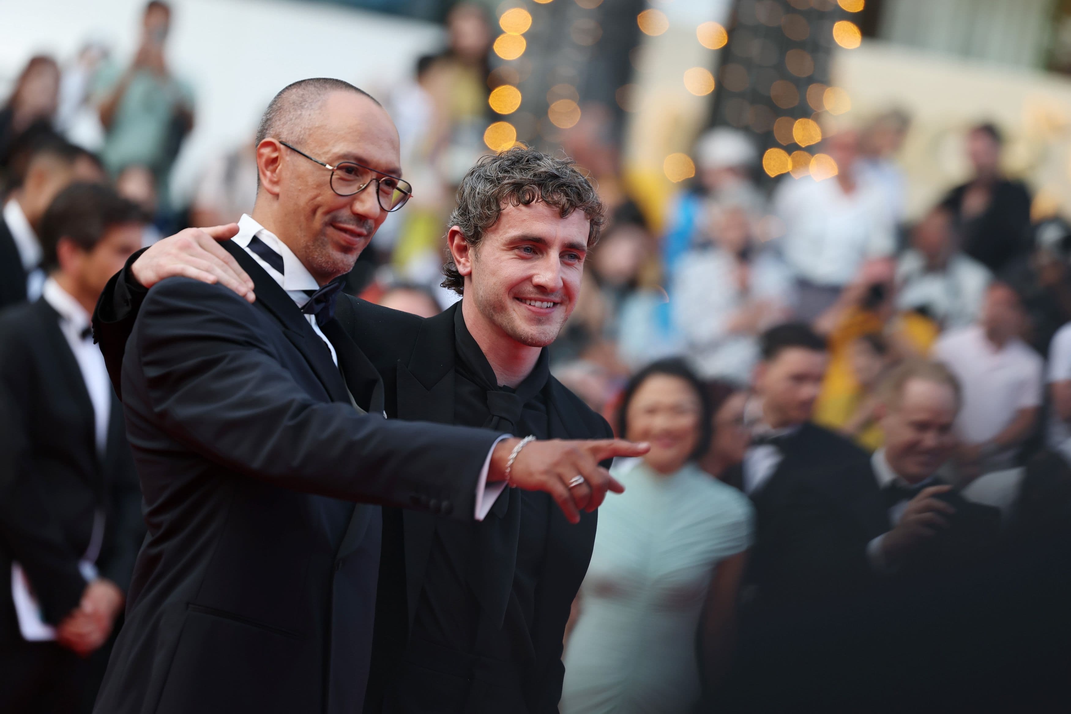 El director Oliver Hermanus y el actor Paul Mescal, en la alfombra roja del Festival de Cannes 2025