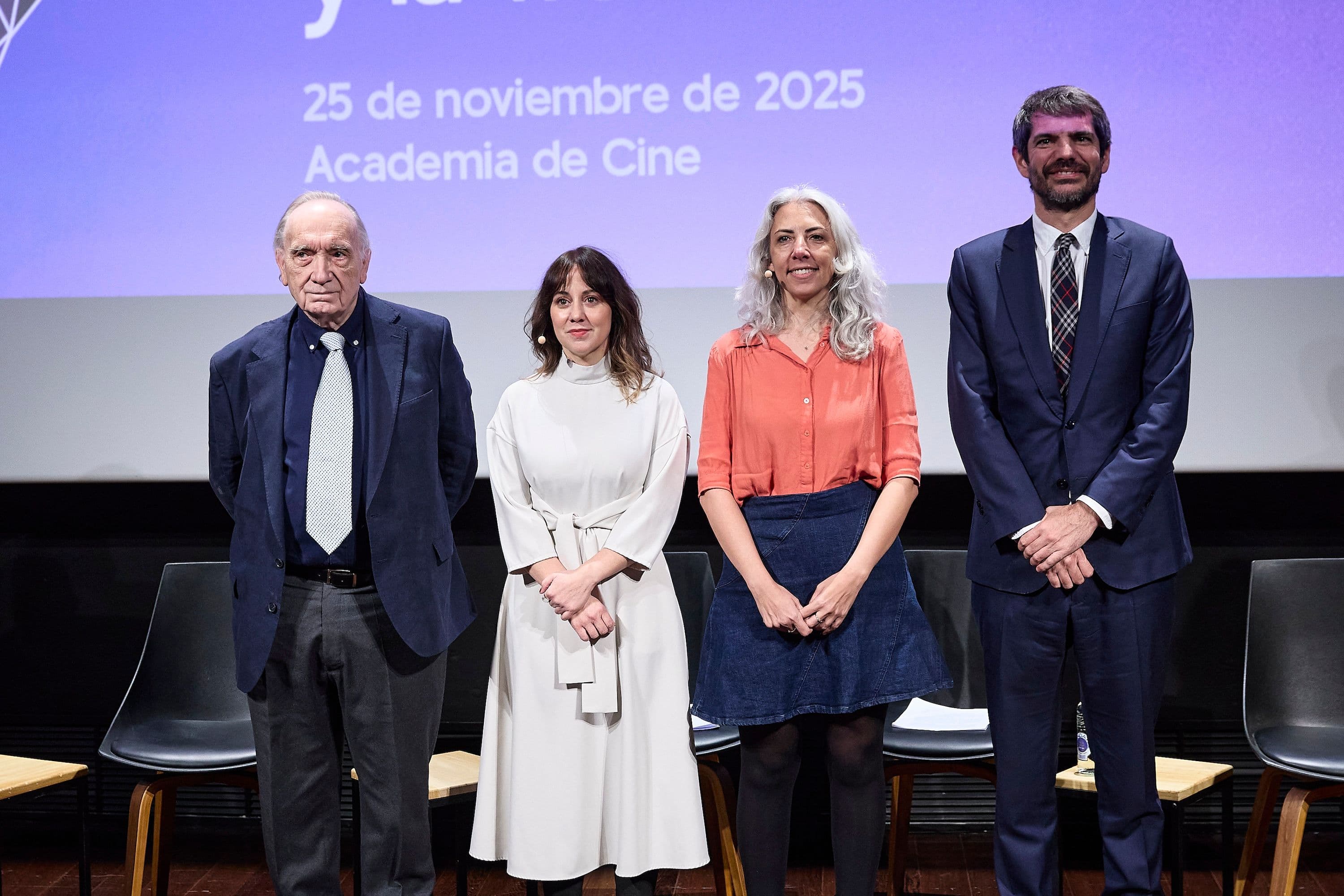 Fernando Méndez-Leite, Inés Enciso, Jazmín Beirak y el ministro de Cultura Ernest Urtasun, durante la presentación del protocolo de la Unidad de las violencias machistas en la Academia de Cine