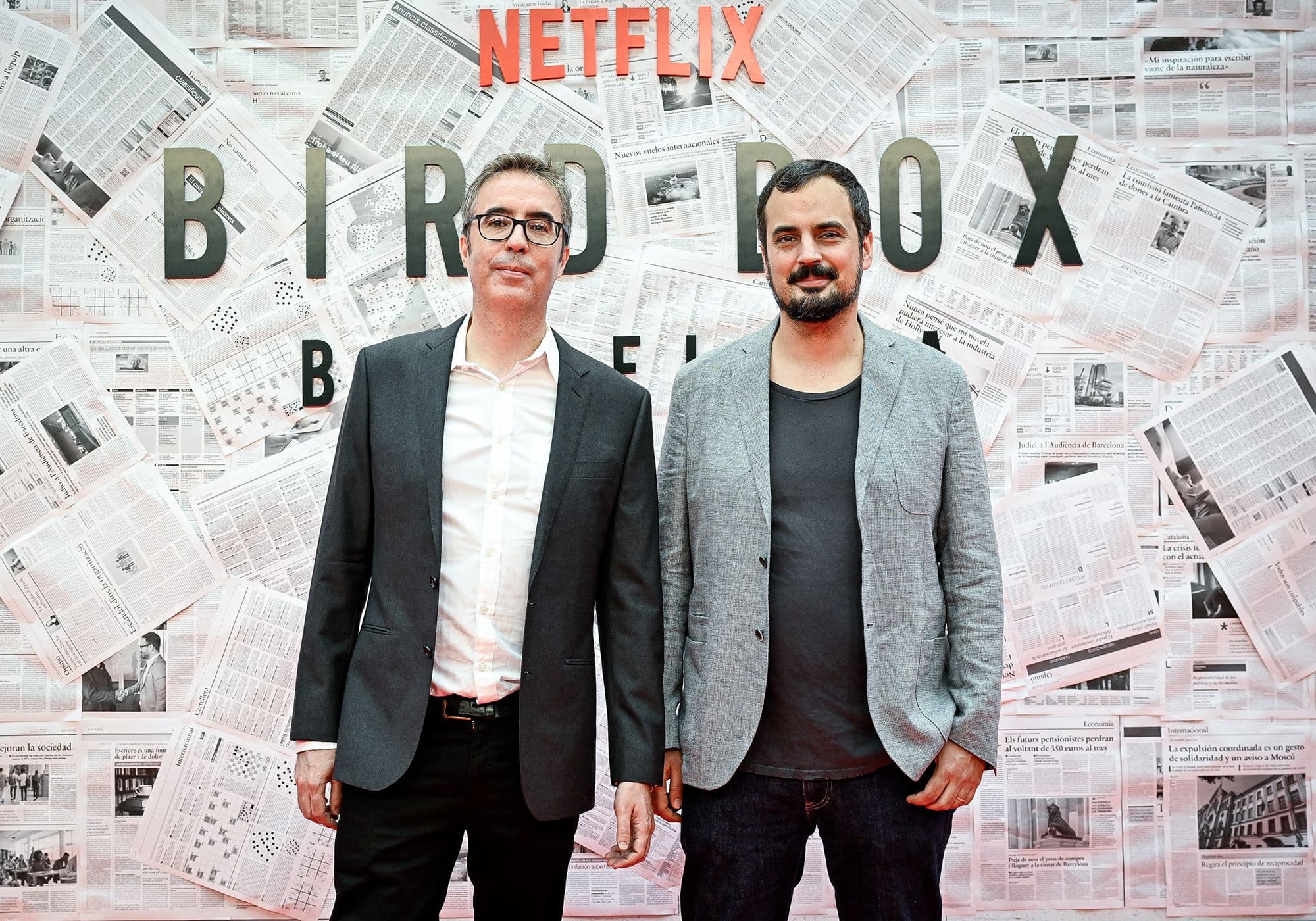 Àlex y David Pastor, directores de 'Bird Box Barcelona', en el estreno de la película