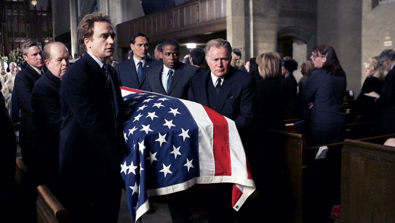 Imagen promocional de la serie 'El ala oeste de la Casa Blanca', con Bradley Whitford, Martin Sheen y Jimmy Smits, entre otros