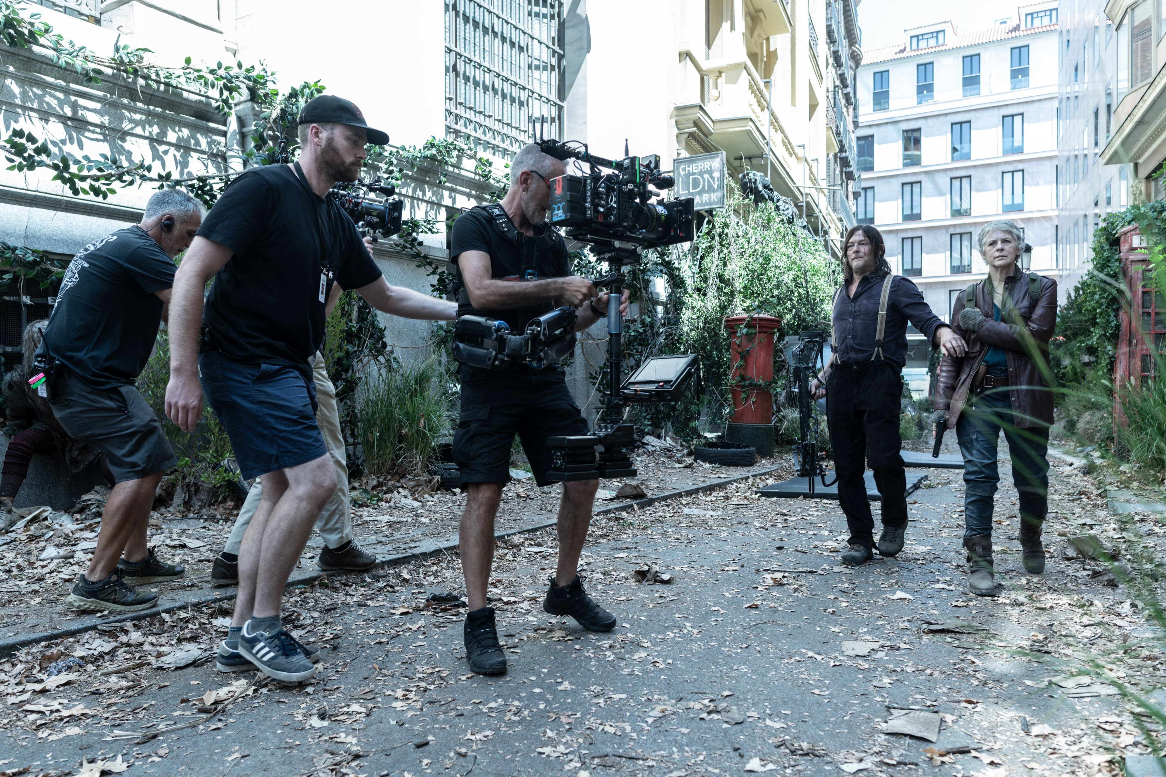 Norman Reedus durante el rodaje de 'The Walking Dead: Daryl Dixon', en Madrid