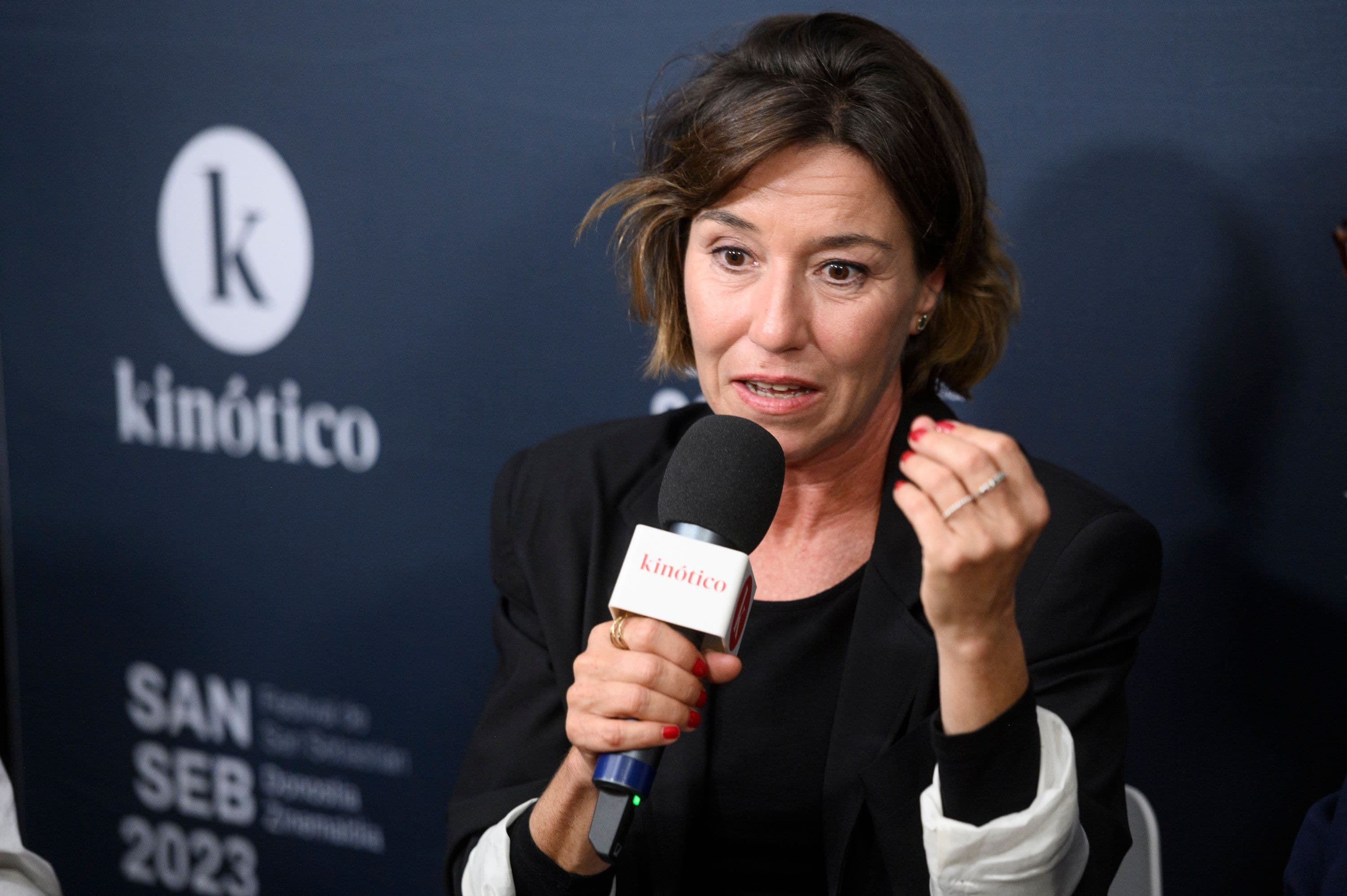 Lola Dueñas durante su entrevista con Kinótico en el Festival de San Sebastián