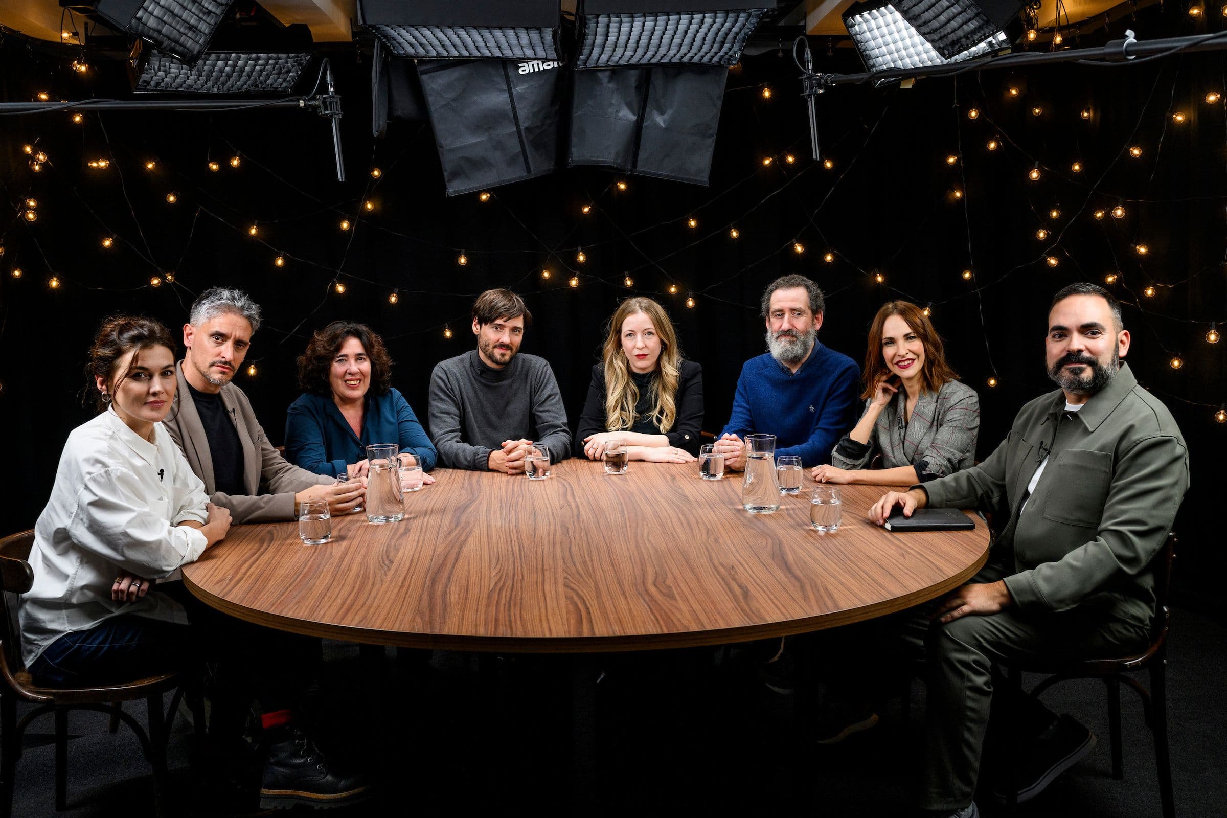 Marta Nieto, Marcel Barrena, Arantxa Echevarría, Carlos Marqués-Marcet, Pilar Palomero, Jon Garaño, Paula Ortiz y David Martos, en la mesa redonda de directores 2024 de Kinótico