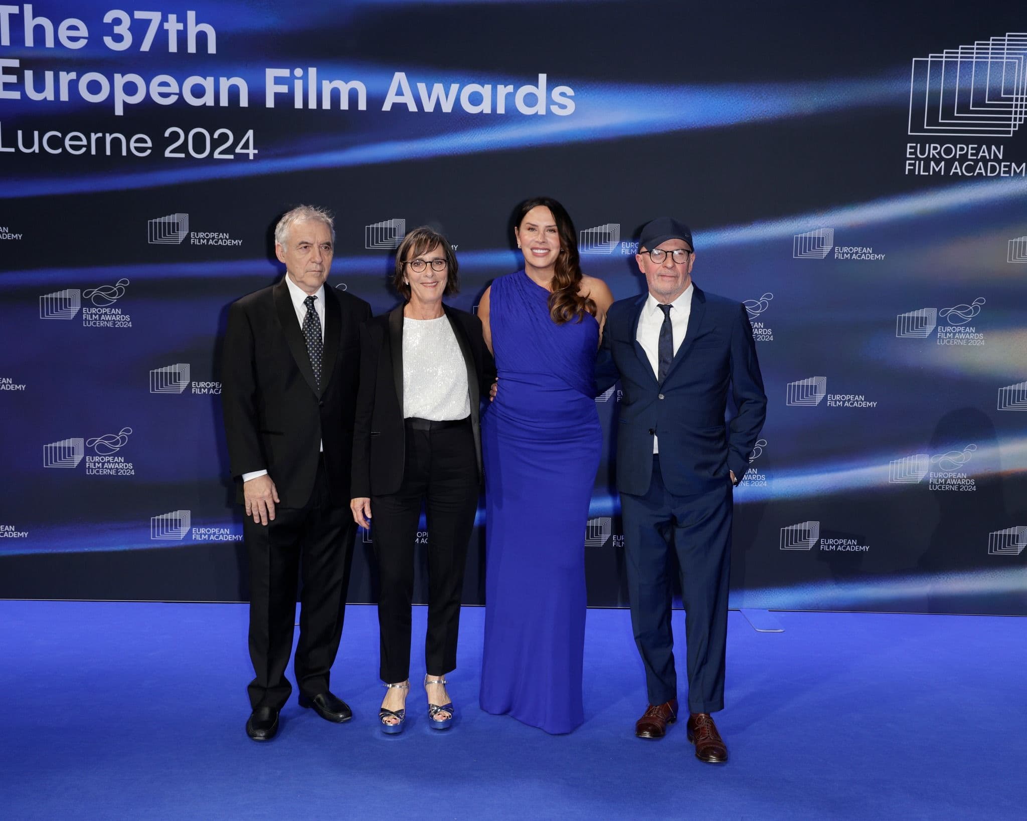 El equipo de 'Emilia Pérez', con Karla Sofía Gascón y Jacques Audiard a la derecha, en la alfombra roja de los Premios del Cine Europeo 2024