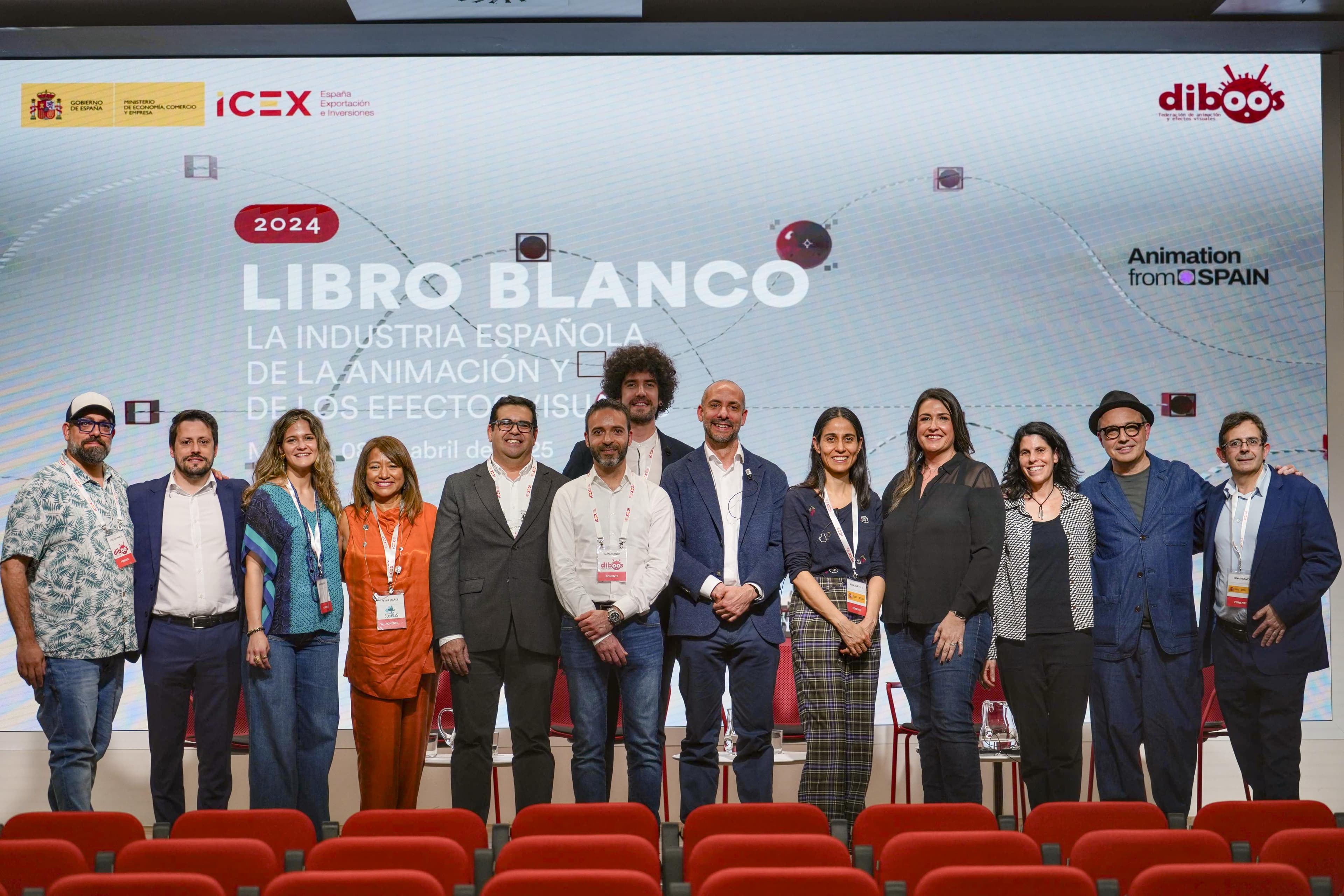 Fotografía de familia de todas las asociaciones y productores que presentaron el Libro Blanco de la industria española de la animación y los efectos especiales