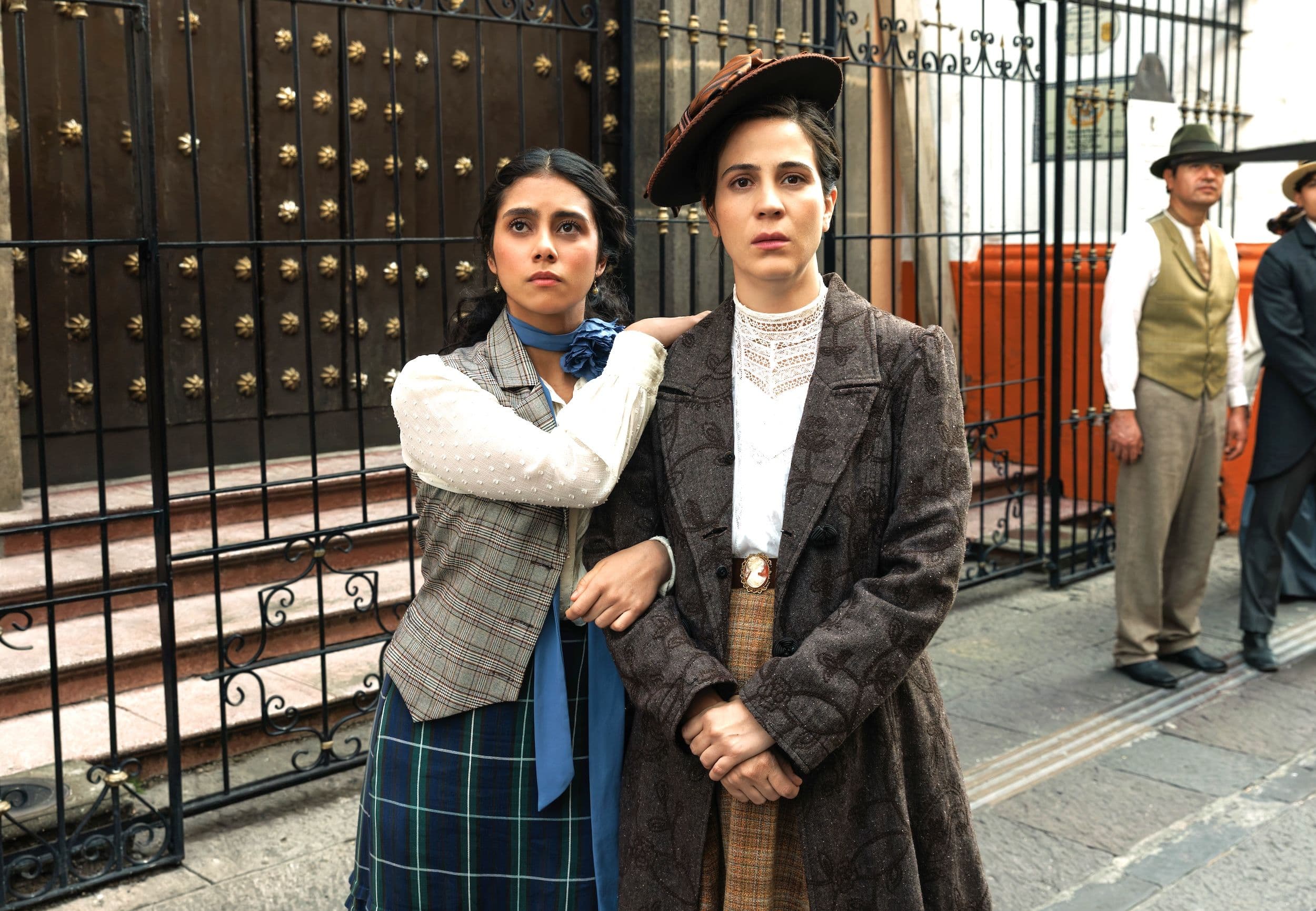 Renata Vaca y Cassandra Ciangherotti articulan el vínculo femenino de ‘Mal de amores’
