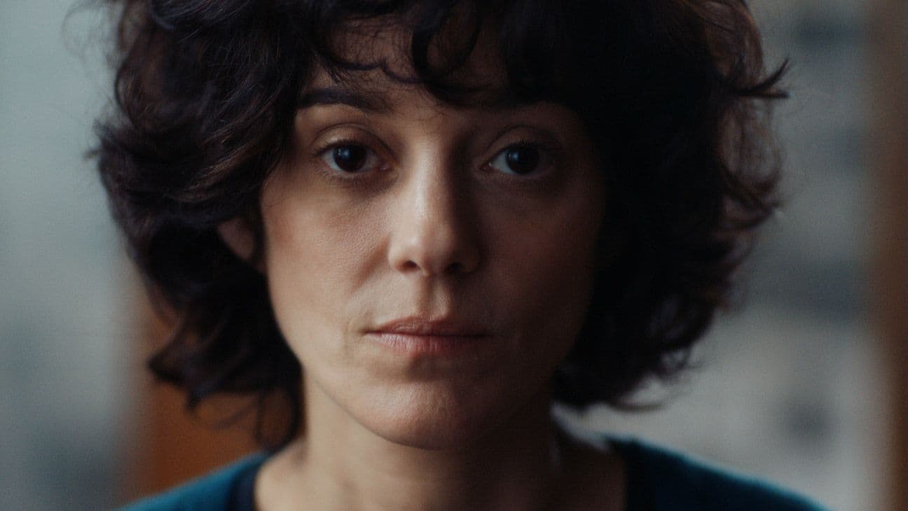 Fotograma de Marion Cotillard en 'Little girl blue'