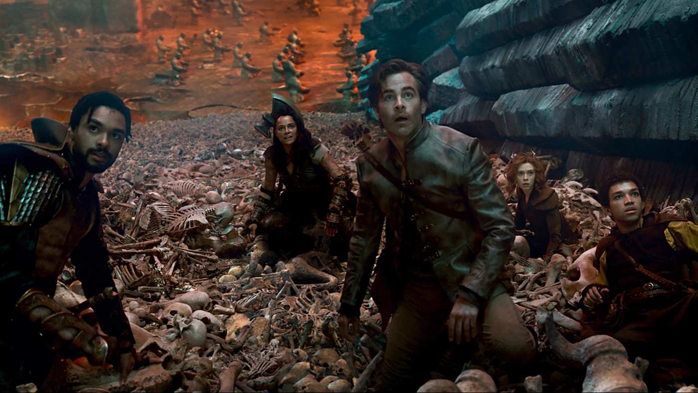 Fotograma de 'Dungeons & Dragons: Honor entre ladrones' con Chris Pine, Michelle Rodríguez, Justice Smith, Sophia Lillis y Regé-Jean Page.