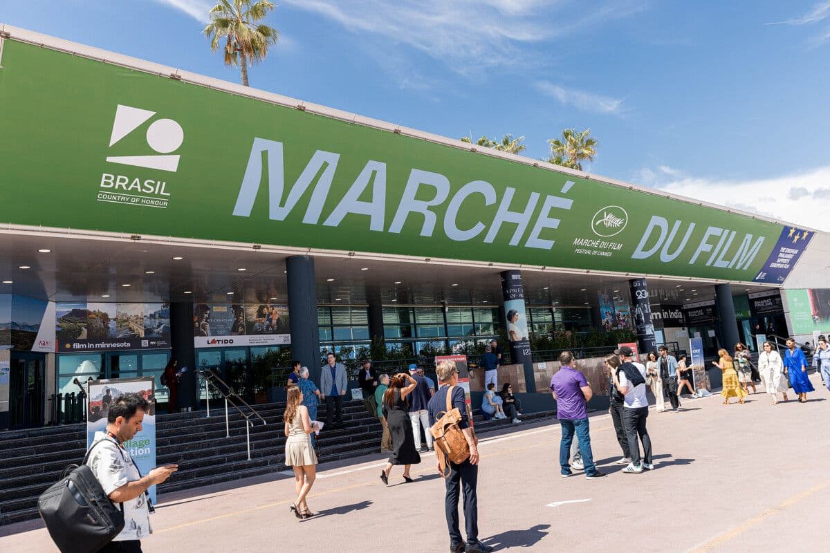 Entrada exterior del Marché du Film de Cannes, en la edición de 2025