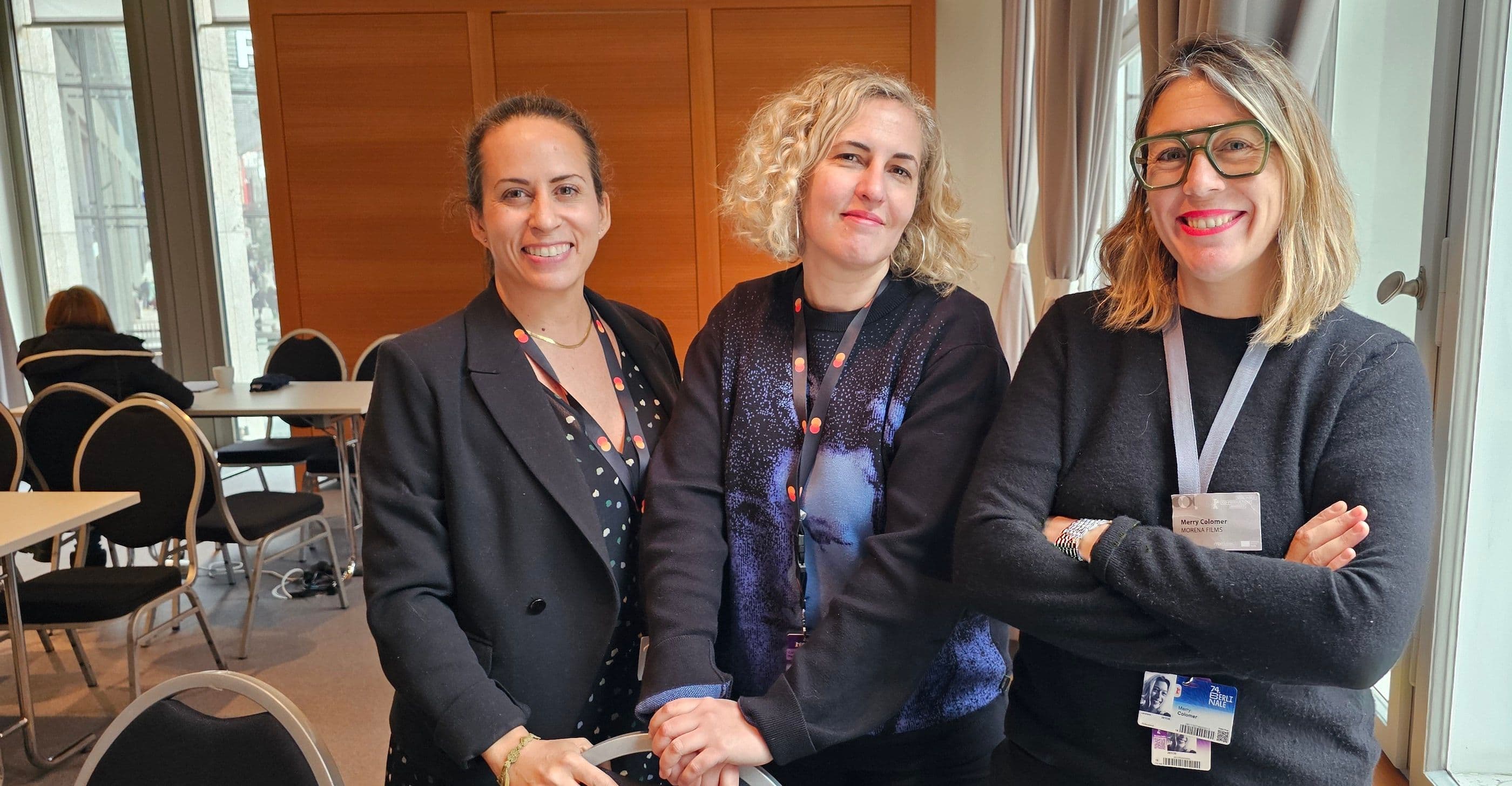 La directora Carlota Pereda, junto a las productoras Laura Abril y Merry Colomer, en la sede del Co-Pro Series de la Berlinale 2024