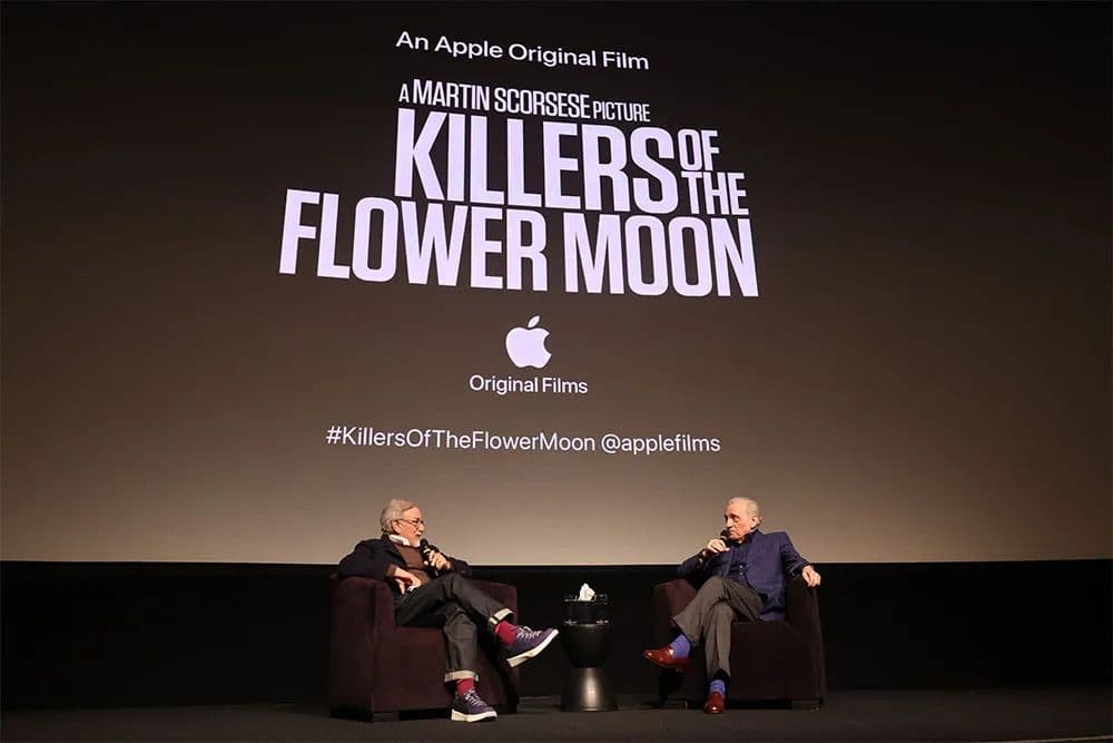 Steven Spielberg entrevista a Martin Scorsese tras una proyección de 'Los asesinos de la luna' en Los Ángeles