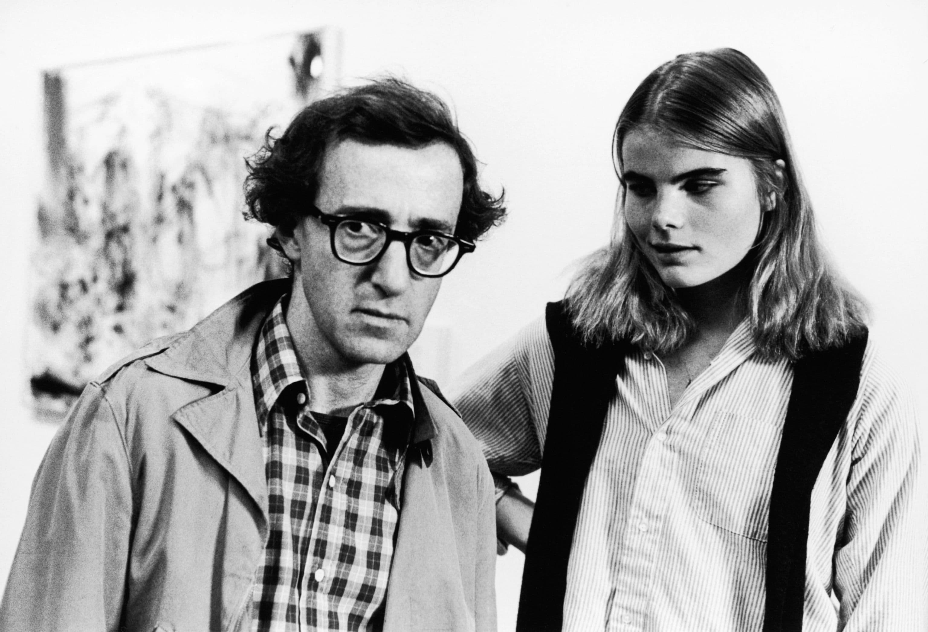Los actores Woody Allen y Mariel Hemingway, en una imagen promocional de la película 'Manhattan'