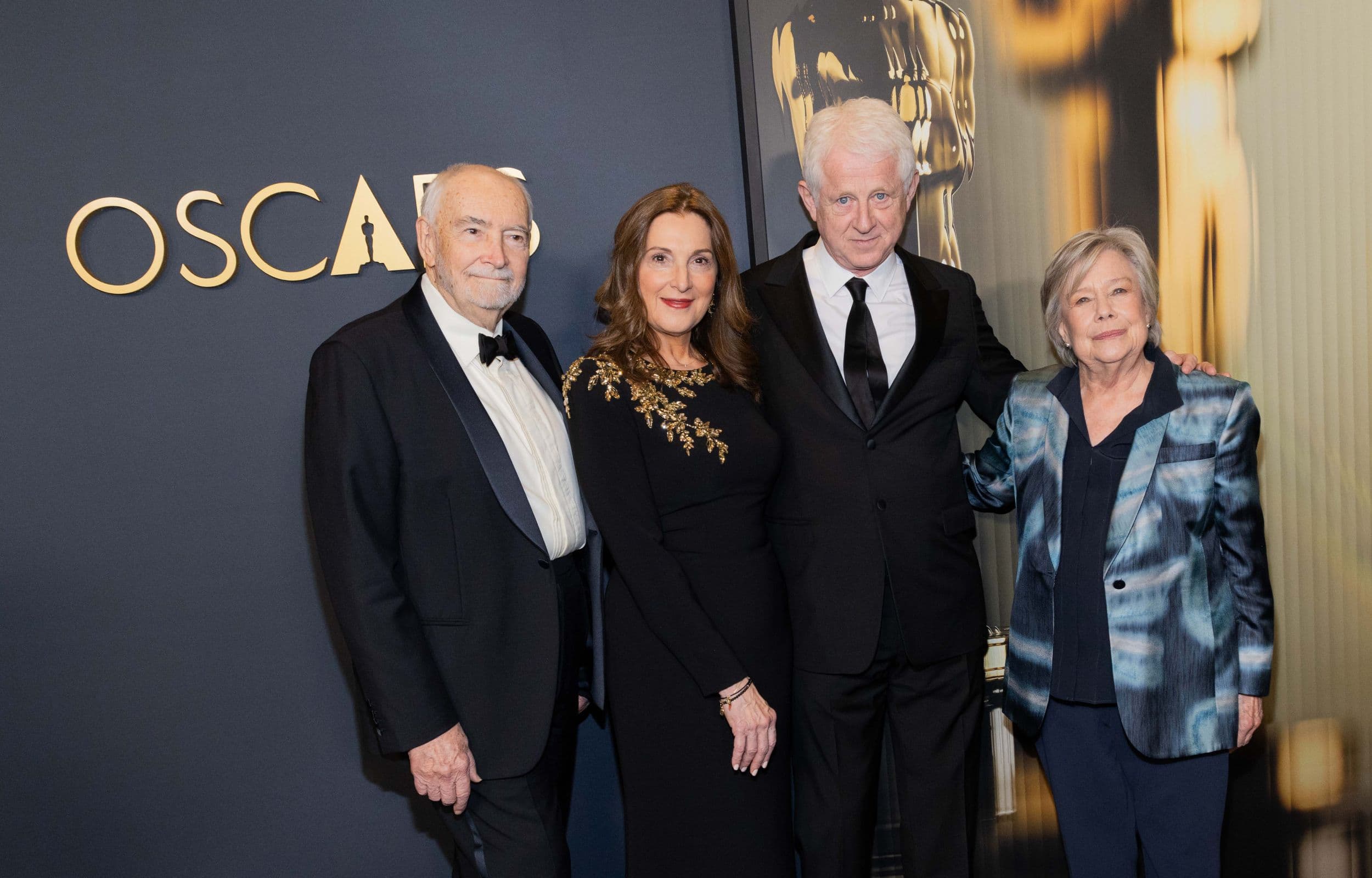 Michael G. Wilson, Barbara Broccoli, Richard Curtis y Juliet Taylor a su llegada a la gala de los Governors Awards 2024
