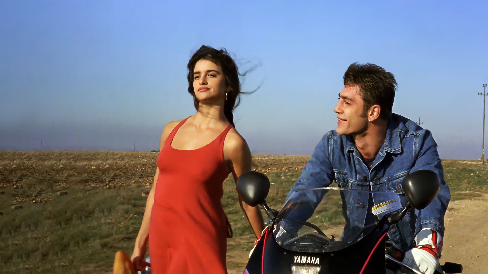 Penélope Cruz y Javier Bardem, en una fotografía de rodaje de la película 'Jamón, jamón', de Bigas Luna