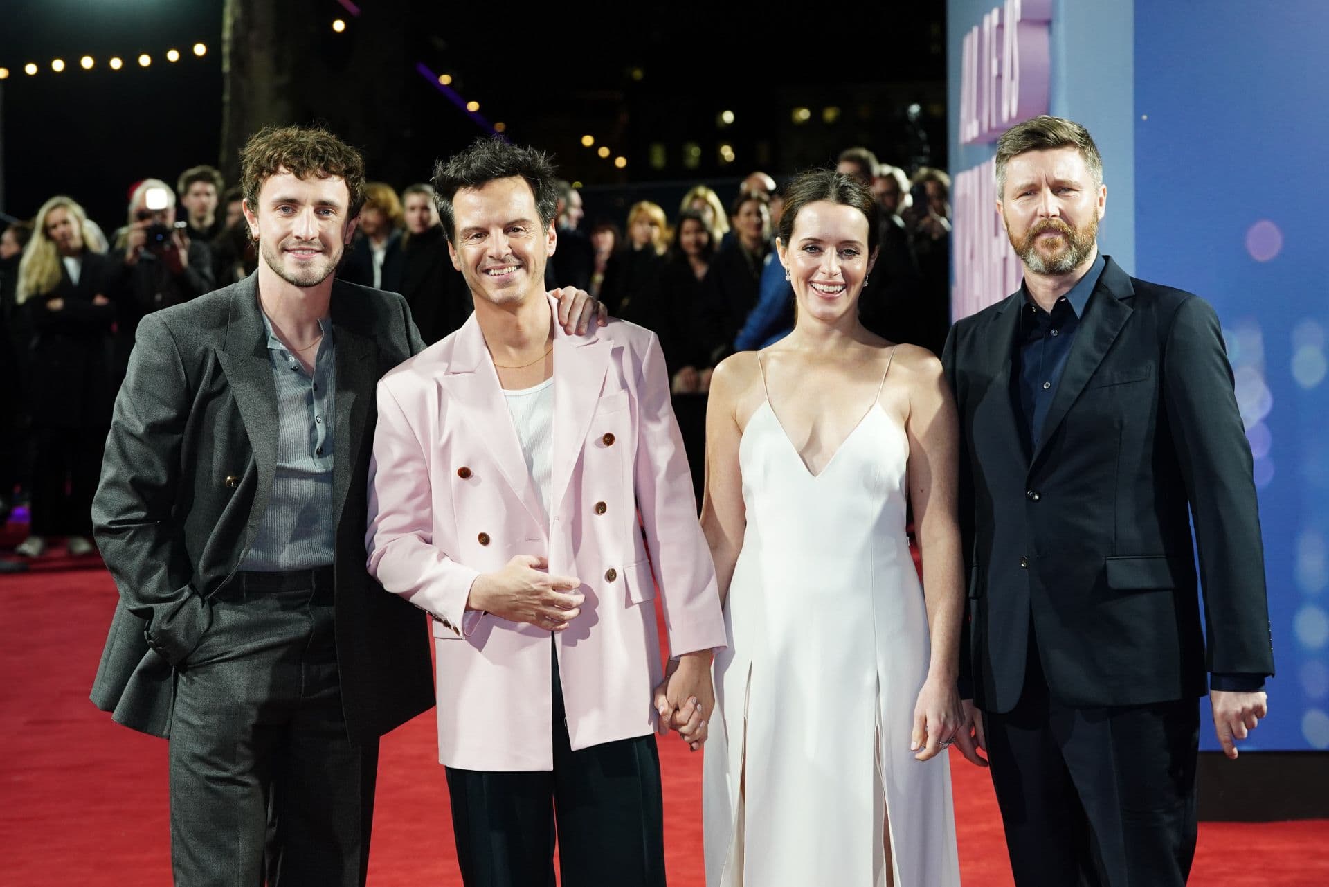 Paul Mescal, Andrew Scott, Claire Foy y Andrew Haigh en la alfombra roja de 'Desconocidos' en Londres