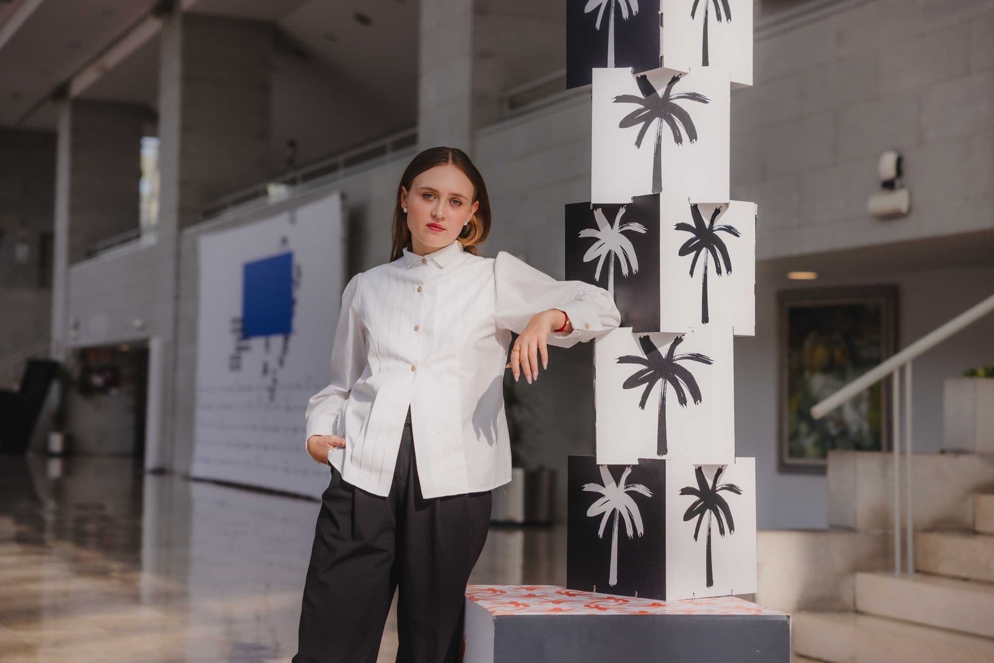 Claud Hernández en el photocall de la Mostra de València 2025