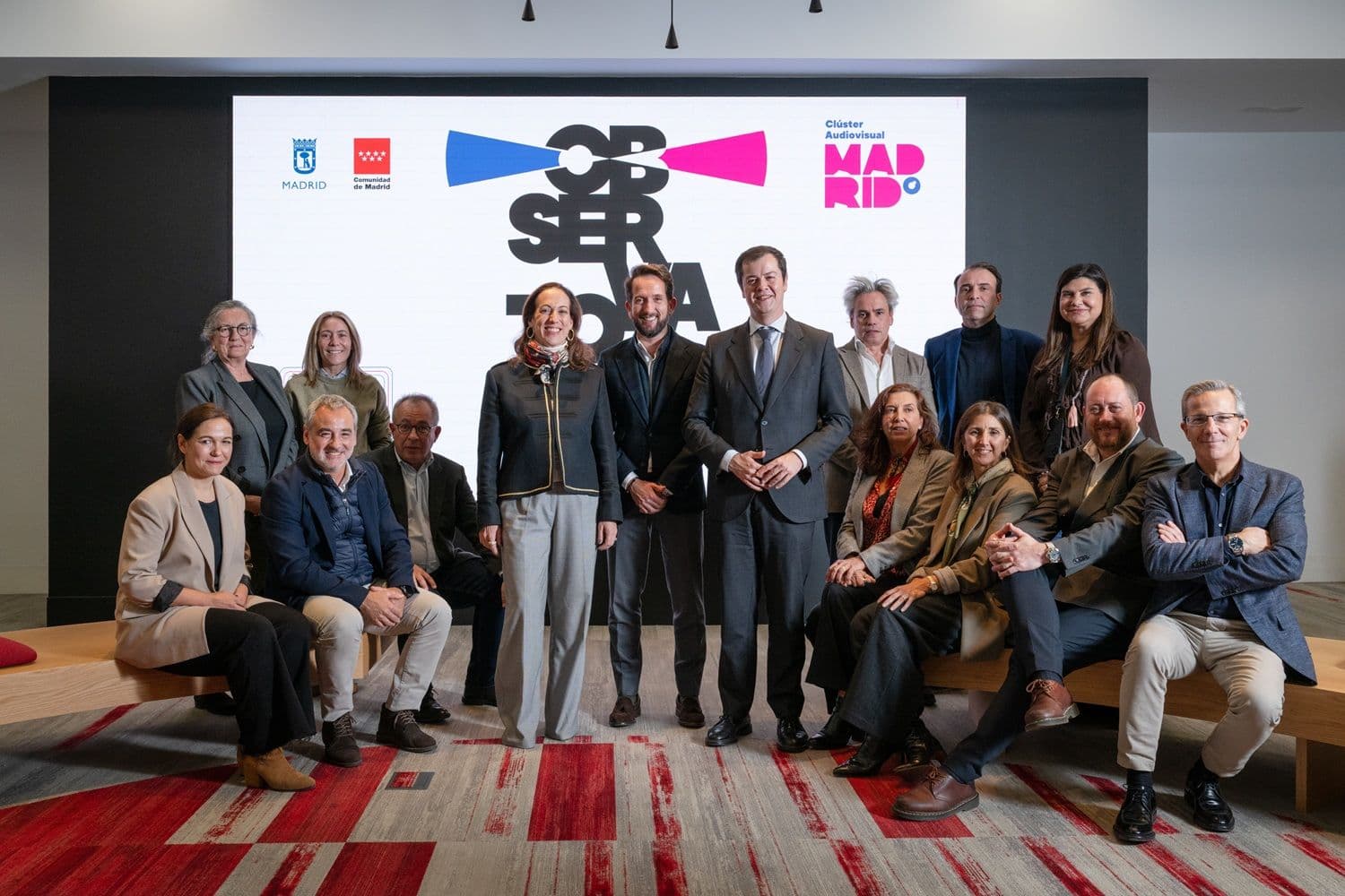 Foto de familia del acto de presentación del Observatorio Audiovisual de Madrid