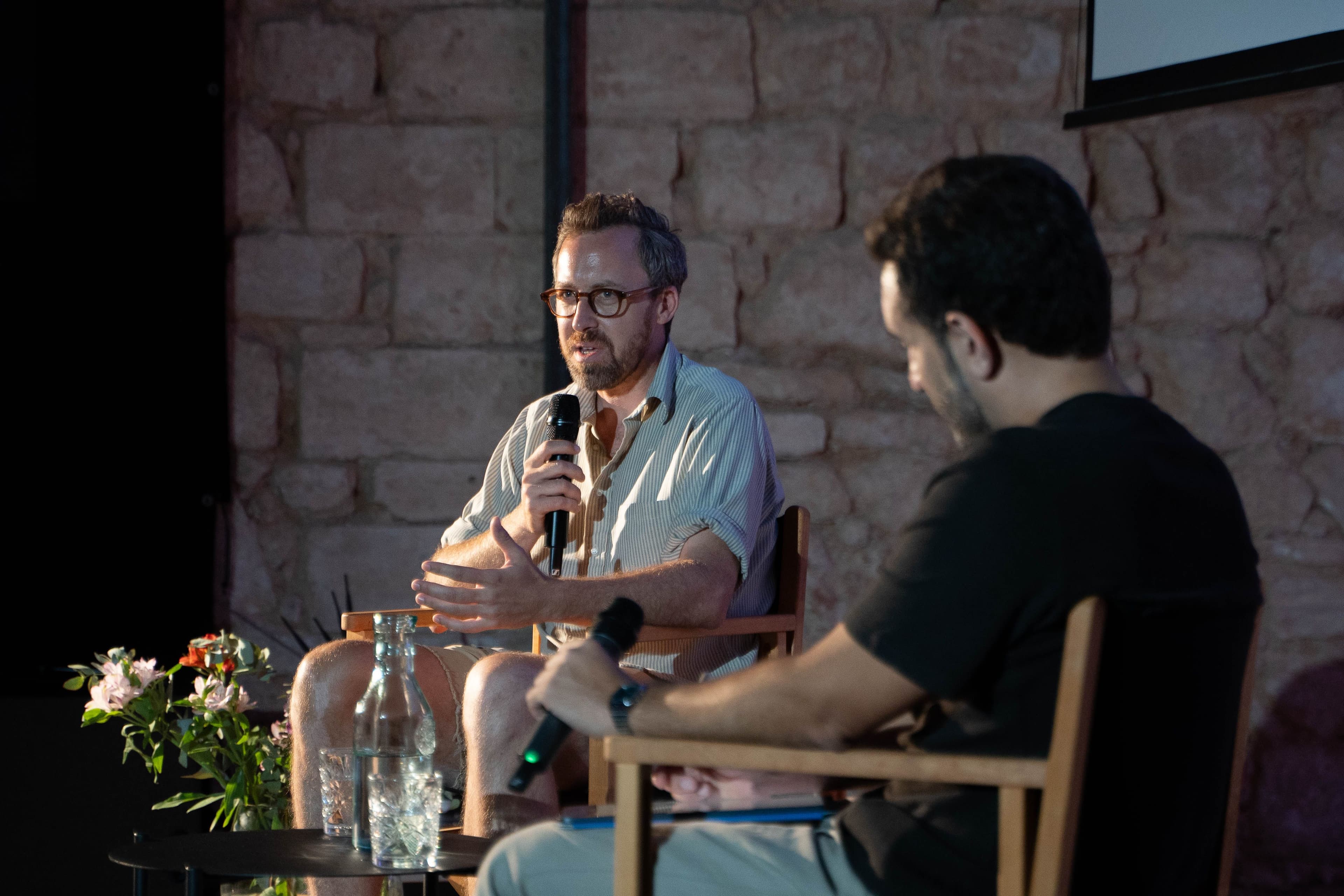 John Wilson, director del documental 'La historia del hormigón', durante una charla en la 16 edición del Atlántida Mallorca Film Fest