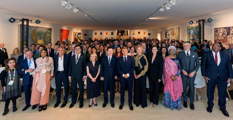 Los presidentes de Francia y Corea del Sur lideran la Cumbre Lumière sobre el futuro del cine