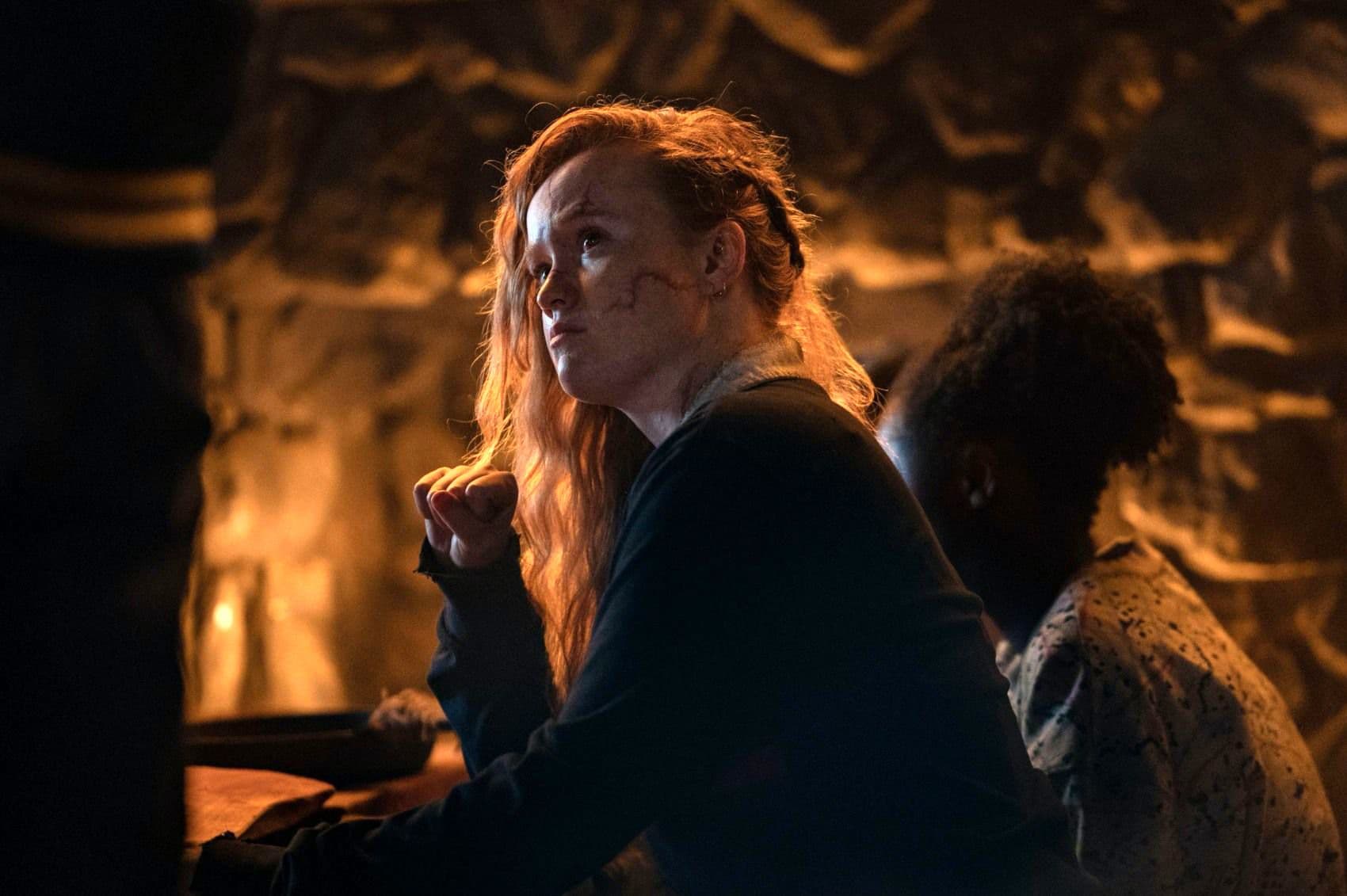 Liv Hewson como Van en la serie 'Yellowjackets'.