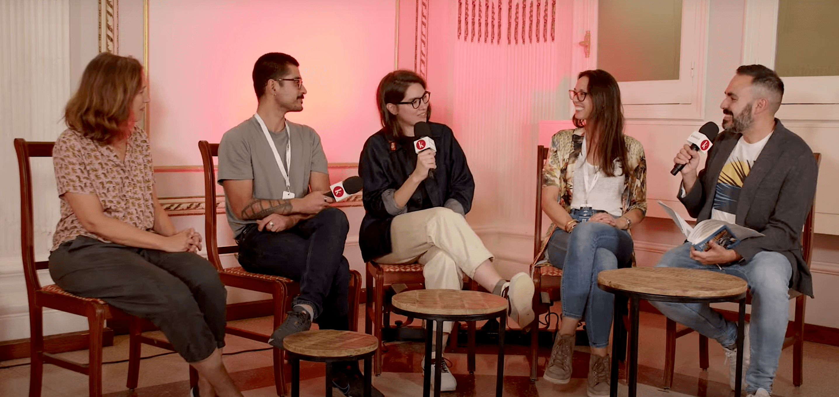 Un momento de la conversación de David Martos con los cineastas de Abycine Lanza 2023 durante el programa especial de Kinótico en Albacete