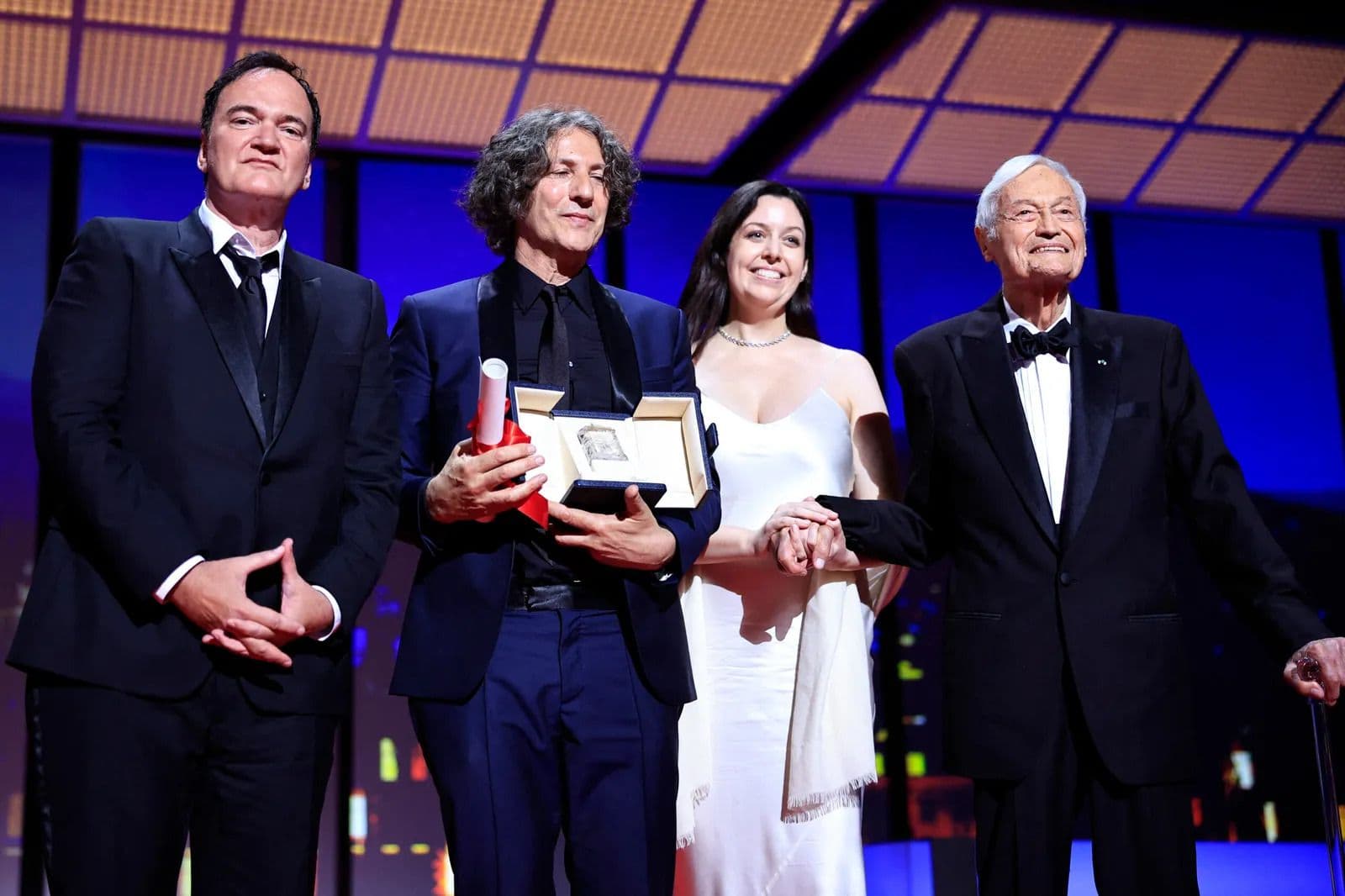Quentin Tarantino y Roger Corman posan junto a Jonathan Glazer en Cannes 2023