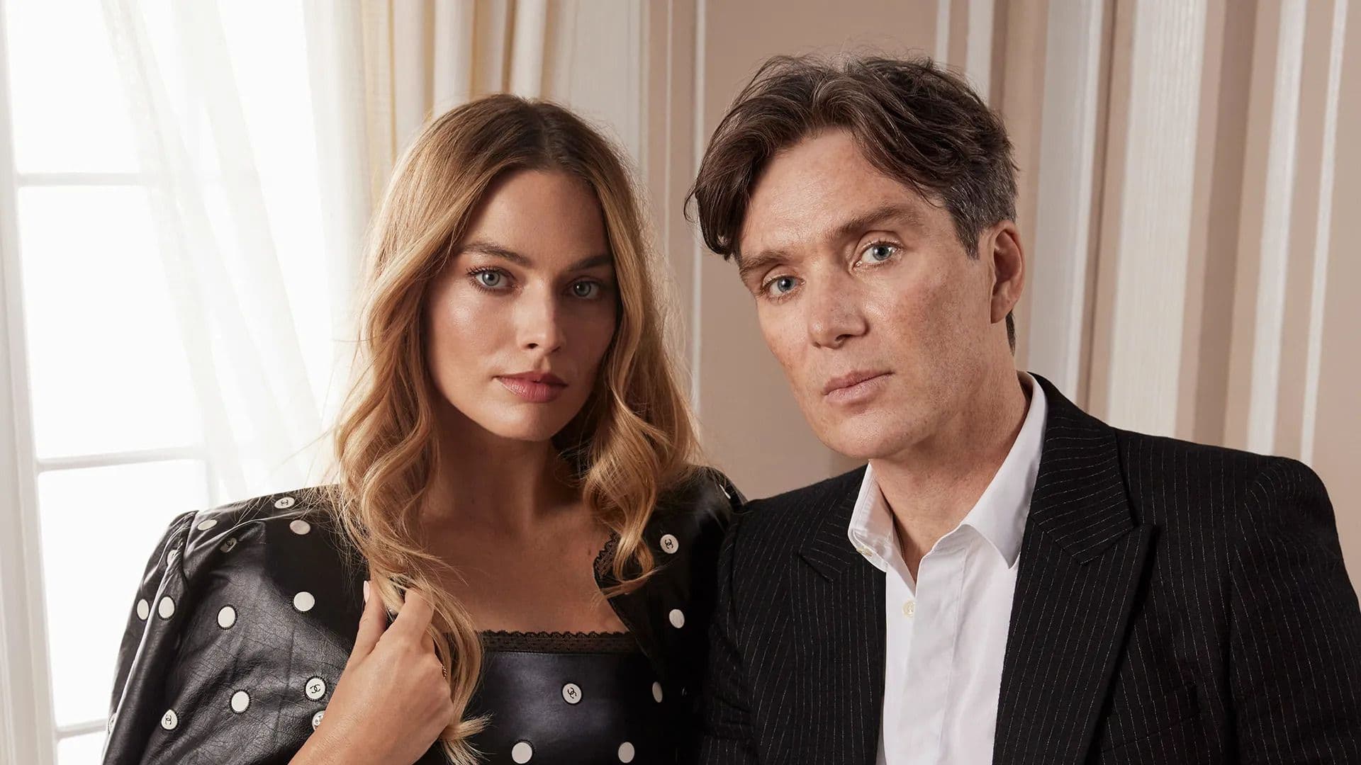 Los actores Margot Robbie y Cillian Murphy, en una sesión de fotos para la revista Variety