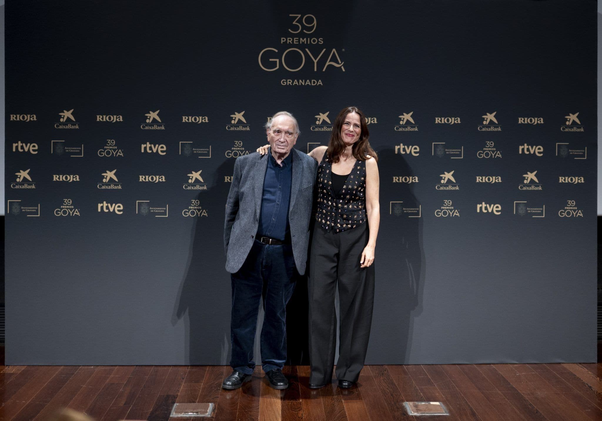 Fernando Méndez-Leite y Aitana Sánchez-Gijón, en la Academia de Cine, tras el anuncio del Goya de Honor 2025