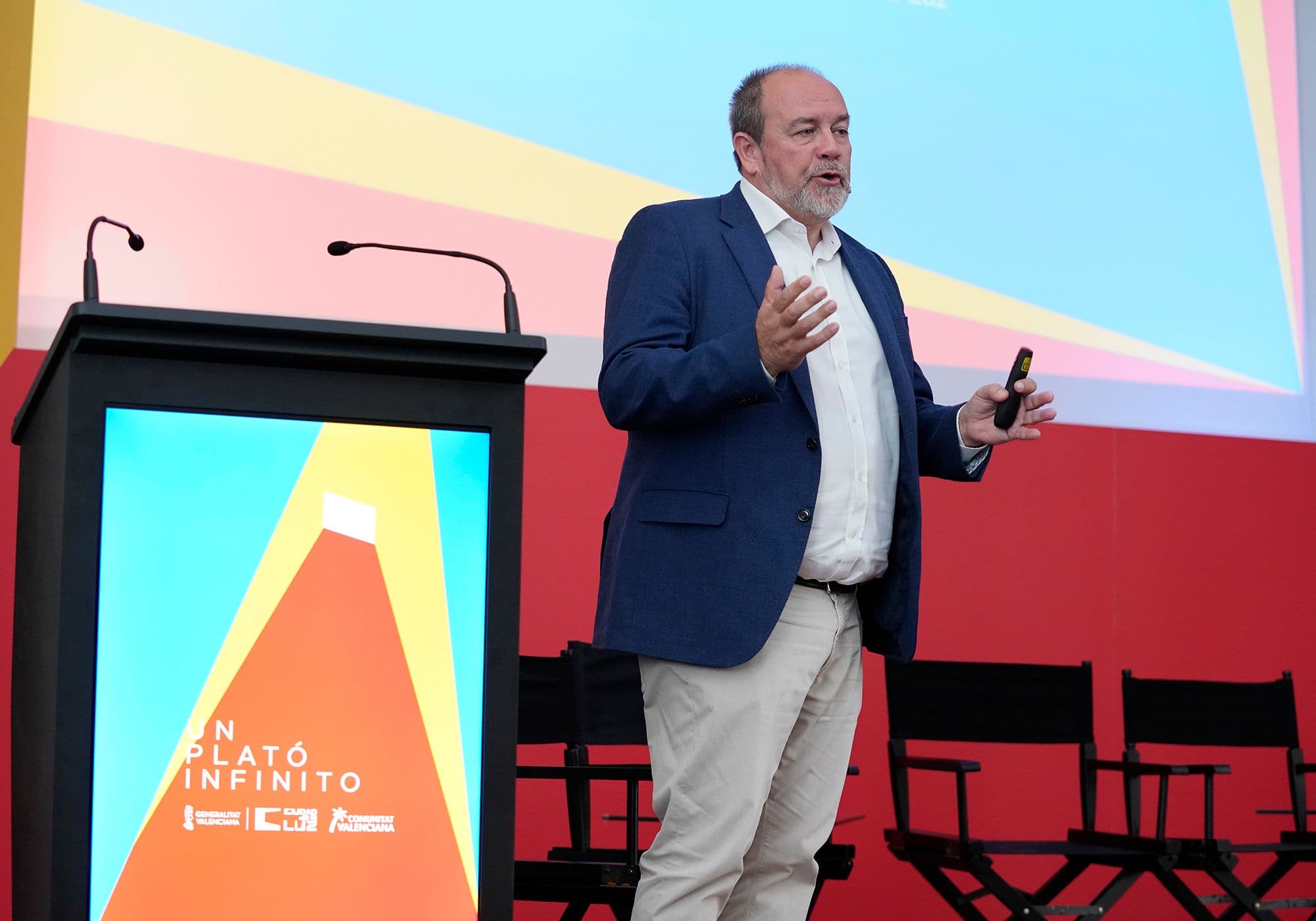 Fermín Crespo, director general de Ciudad de la Luz, durante su intervención en la jonada ‘Un Plató Infinito’
