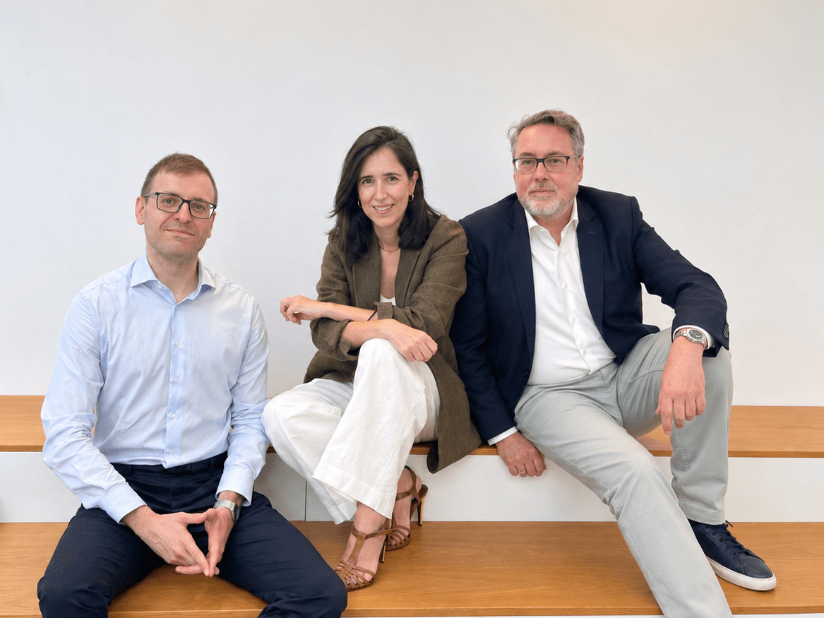 Carlos Méndez, Cristina Miquel y David Urgell Pérez, el equipo de BBC Studios en Madrid