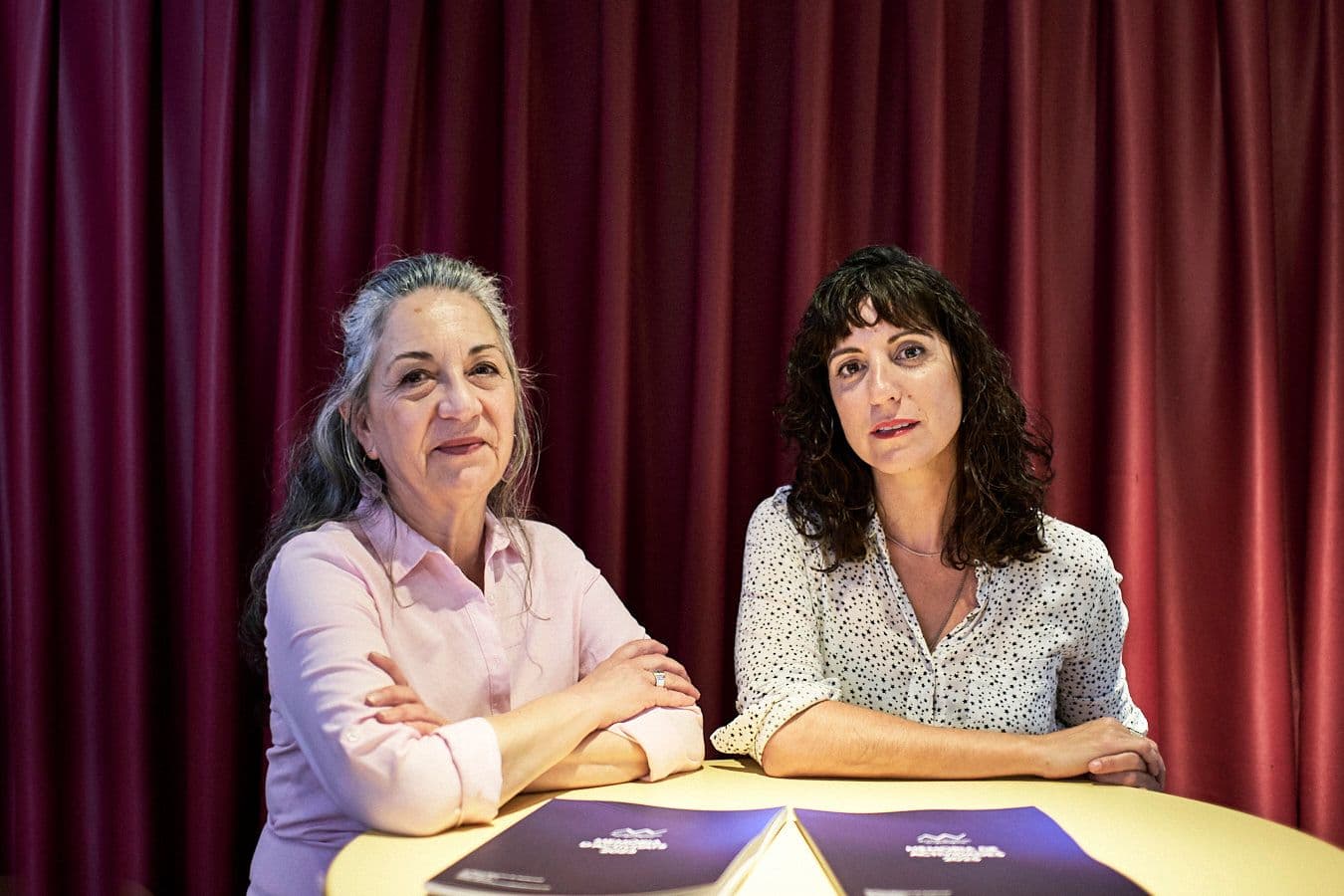 Gloria March y Teresa Cebrian, directora y ex directora de Acadèmia Valenciana de l'Audiovisual