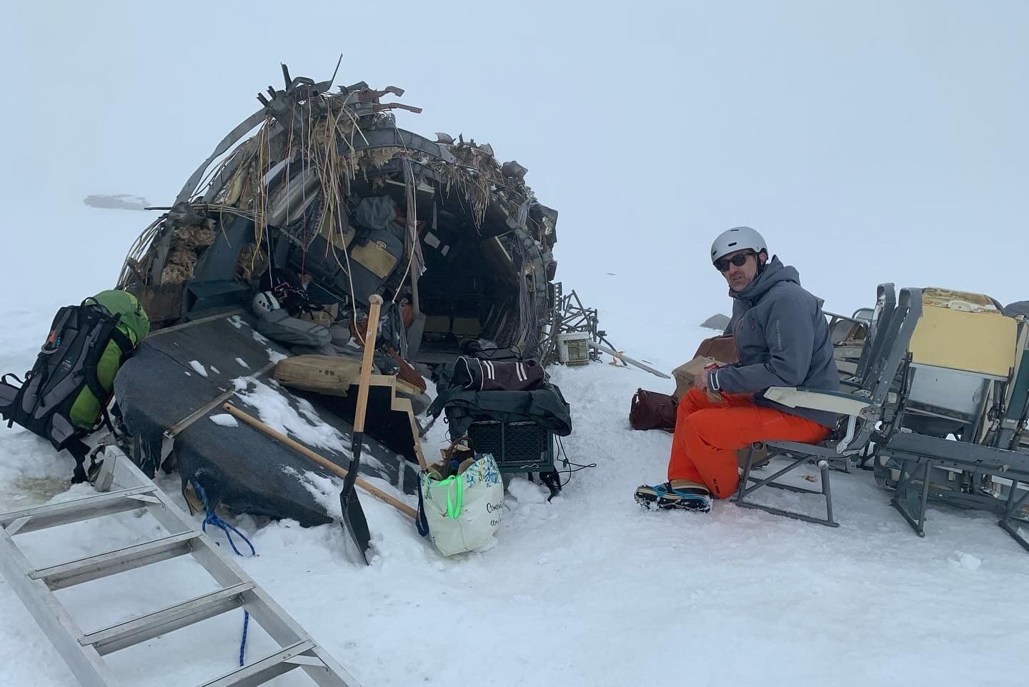 Oriol Tarragó durante el rodaje de 'La sociedad de la nieve'