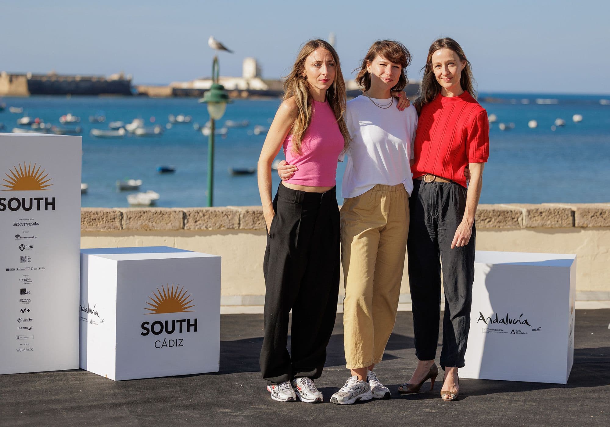 Kristin Grue (guionista), Kathrine Thorborg (su protagonista) y Camilla Brusdal (productora), parte del equipo de 'Power play', posan en el South International Series Festival