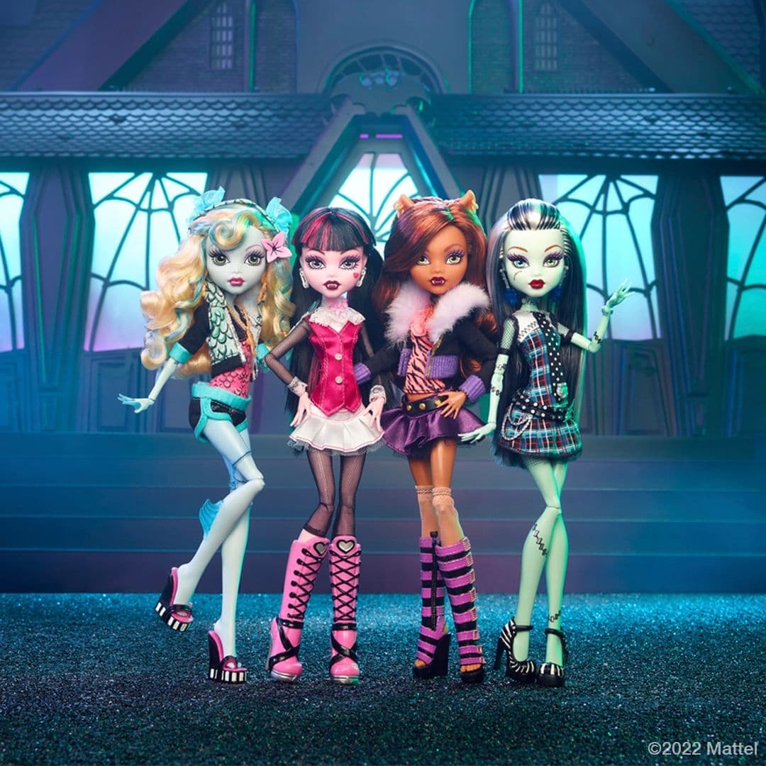 Imagen de cuatro de las Monster High creadas por Mattel