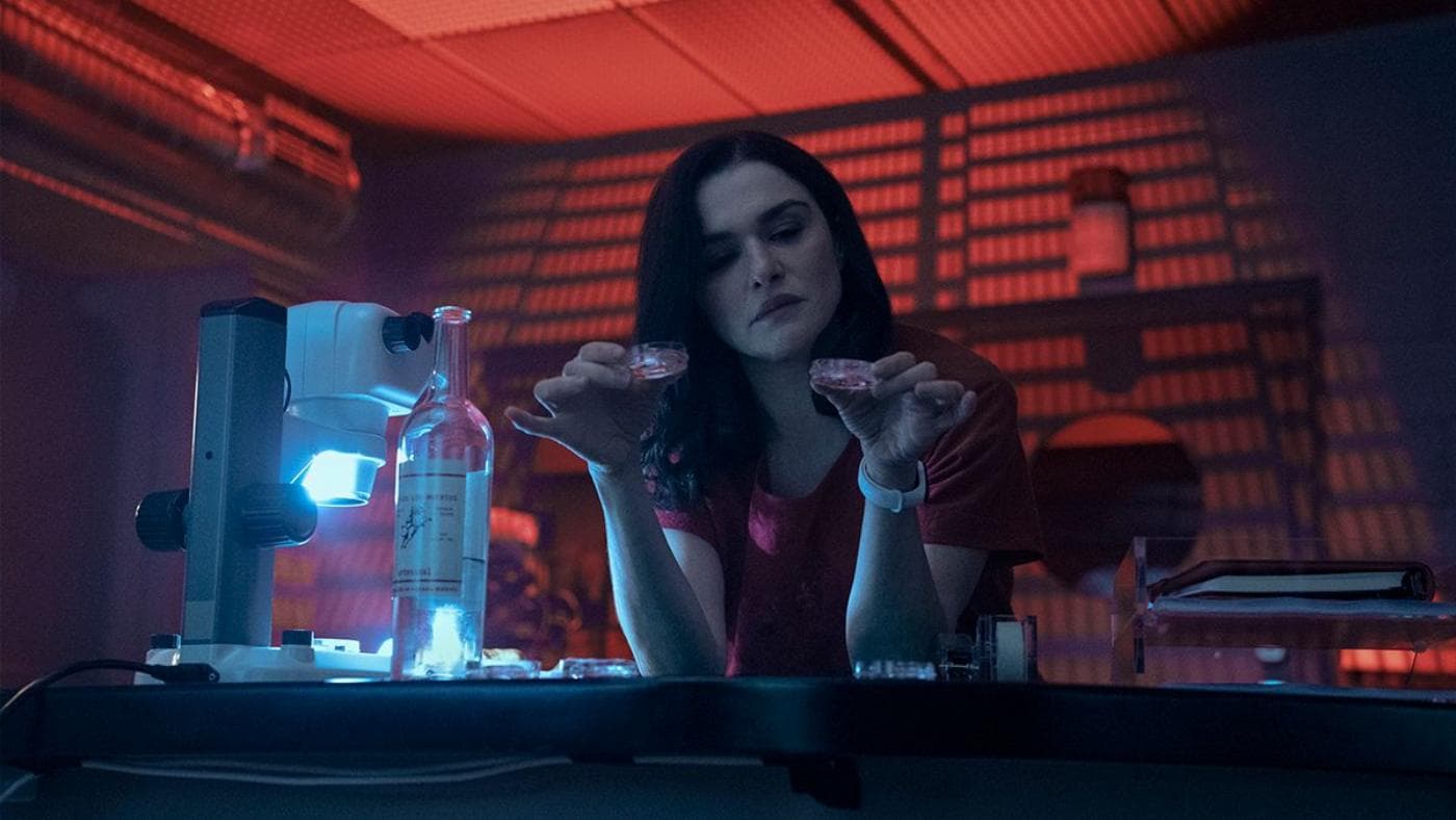 Rachel Weisz, en una imagen de la serie de 'Inseparables' ('Dead Ringers').