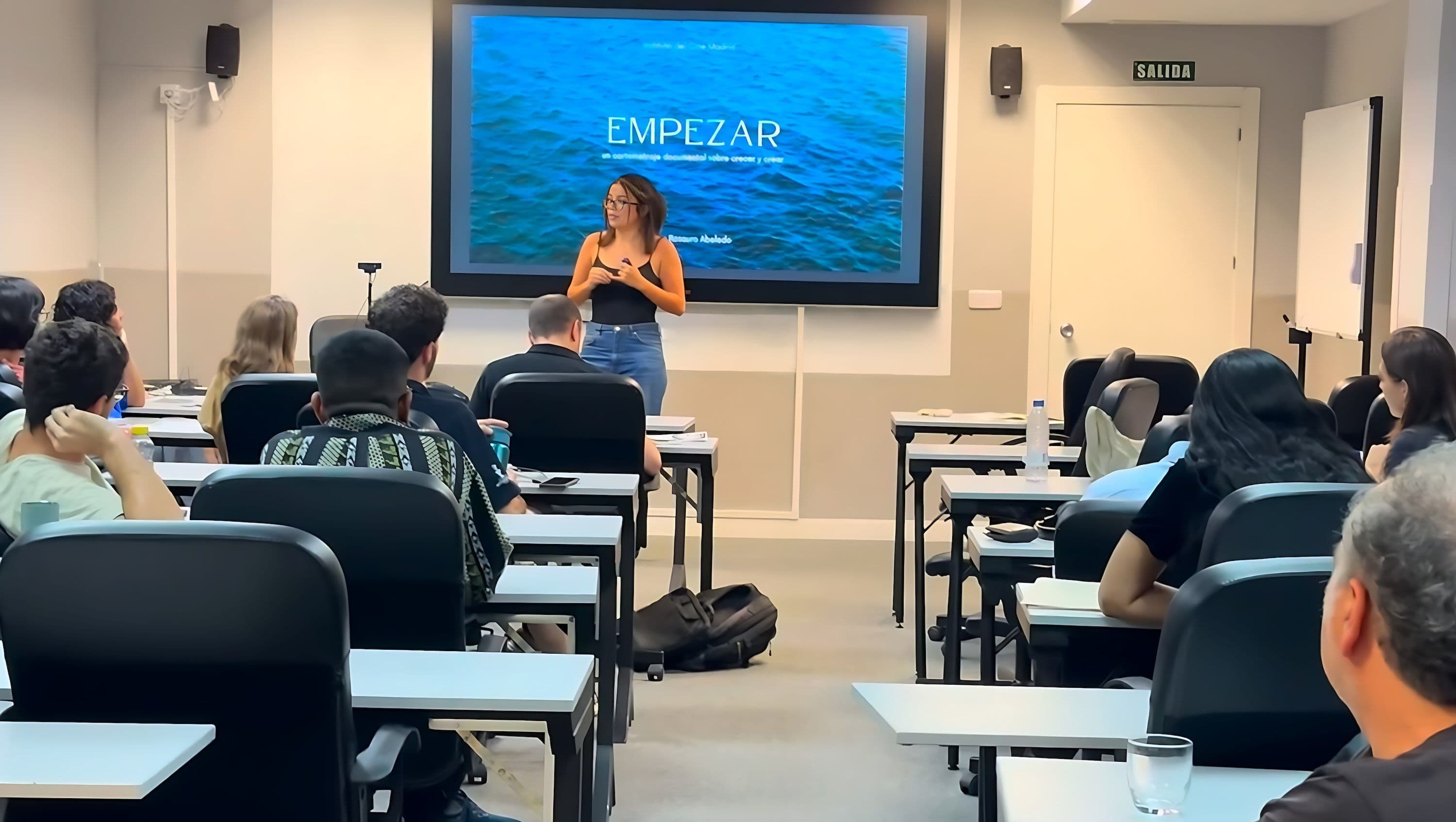 Imagen de una clase del Máster de Producción Ejecutiva del Instituto del cine Madrid