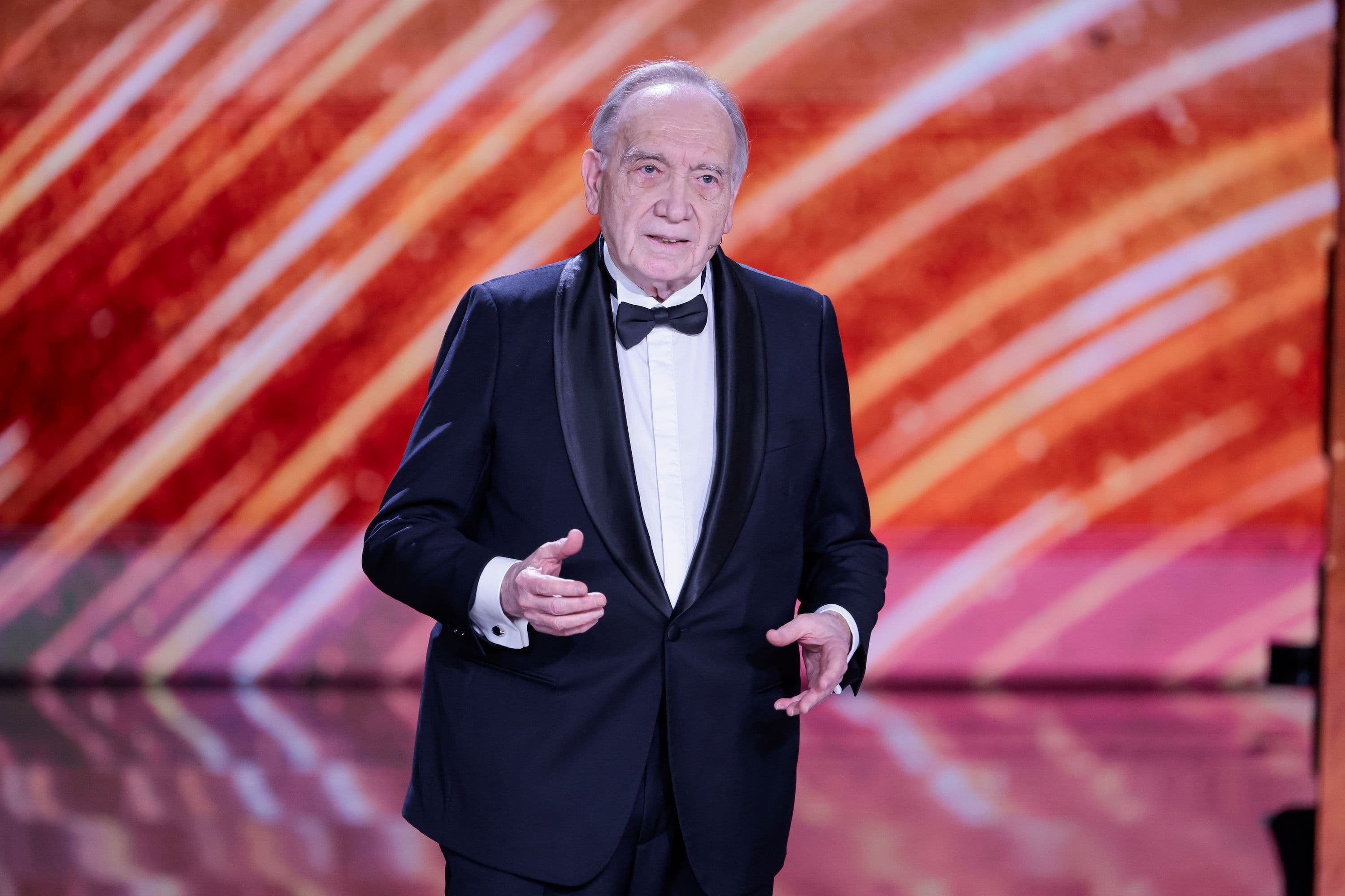 El presidente de la Academia de Cine, Fernando Méndez Leite, durante la gala de los Goya 2024 en Valladolid