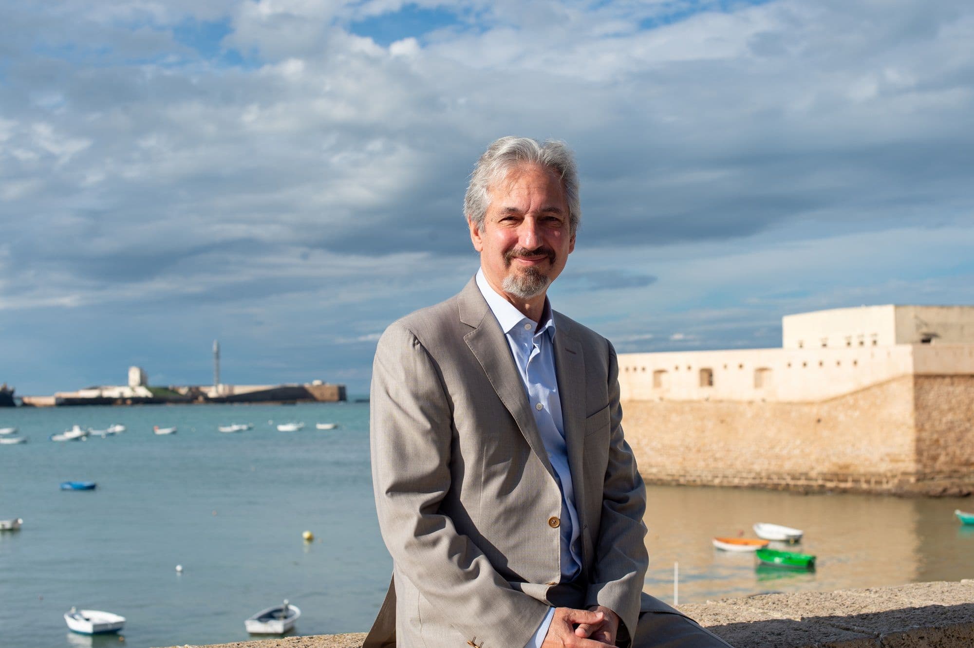 Posado de David Shore en la Caleta durante la segunda edición del South