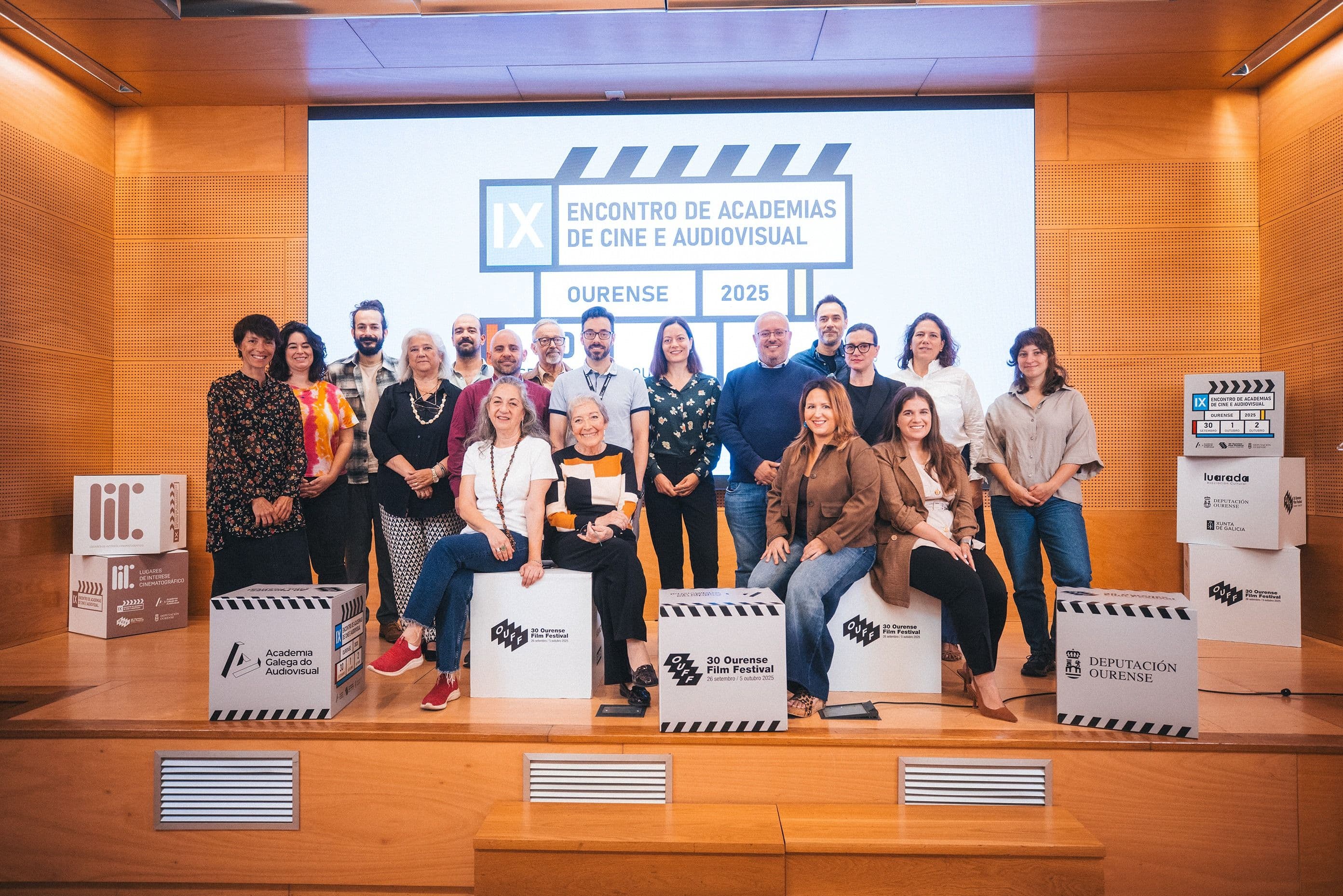 Foto de familia del Encuentro de Academias de Cine y Audiovisual de 2025, en Ourense