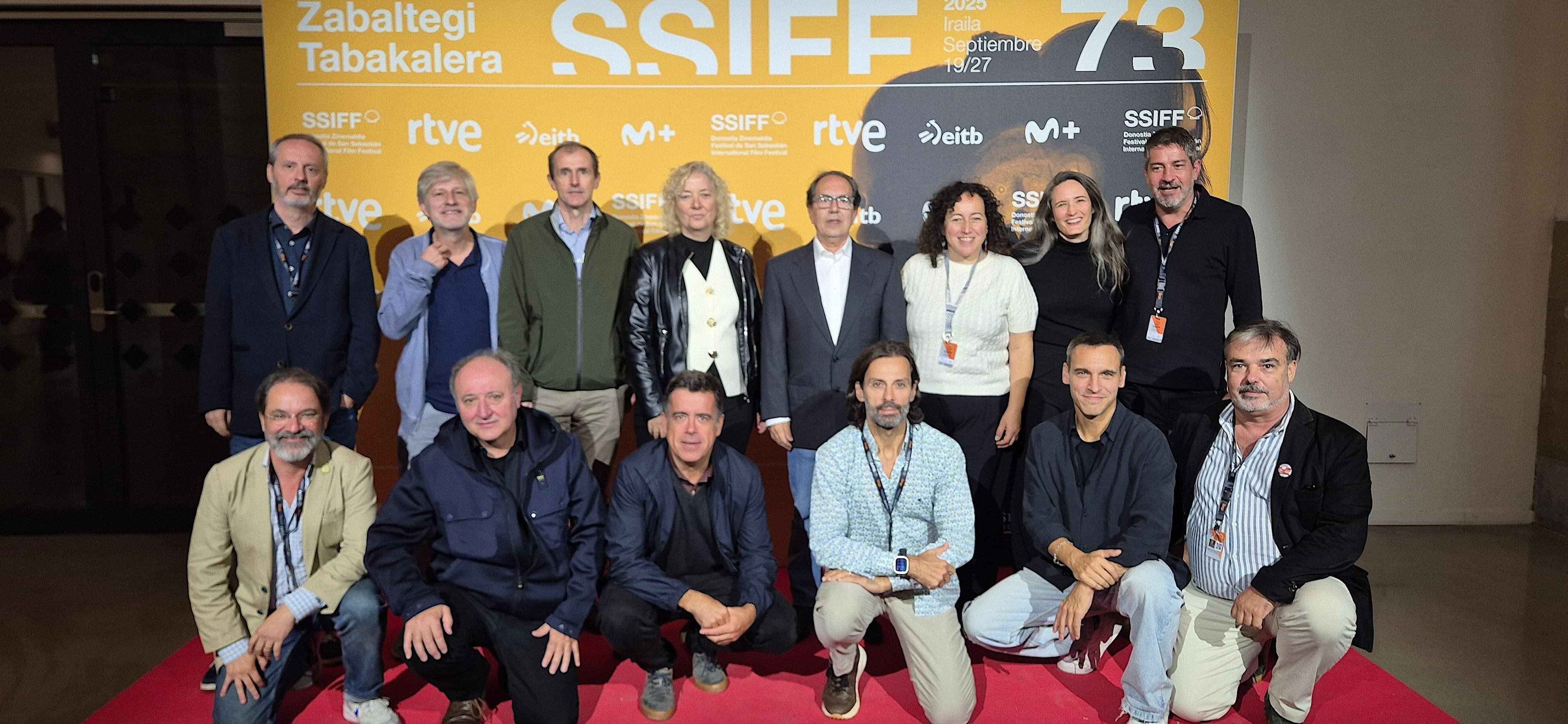 Imagen de los participantes en el anuncio de la fusión de MAPA y PIAF en una nueva federación