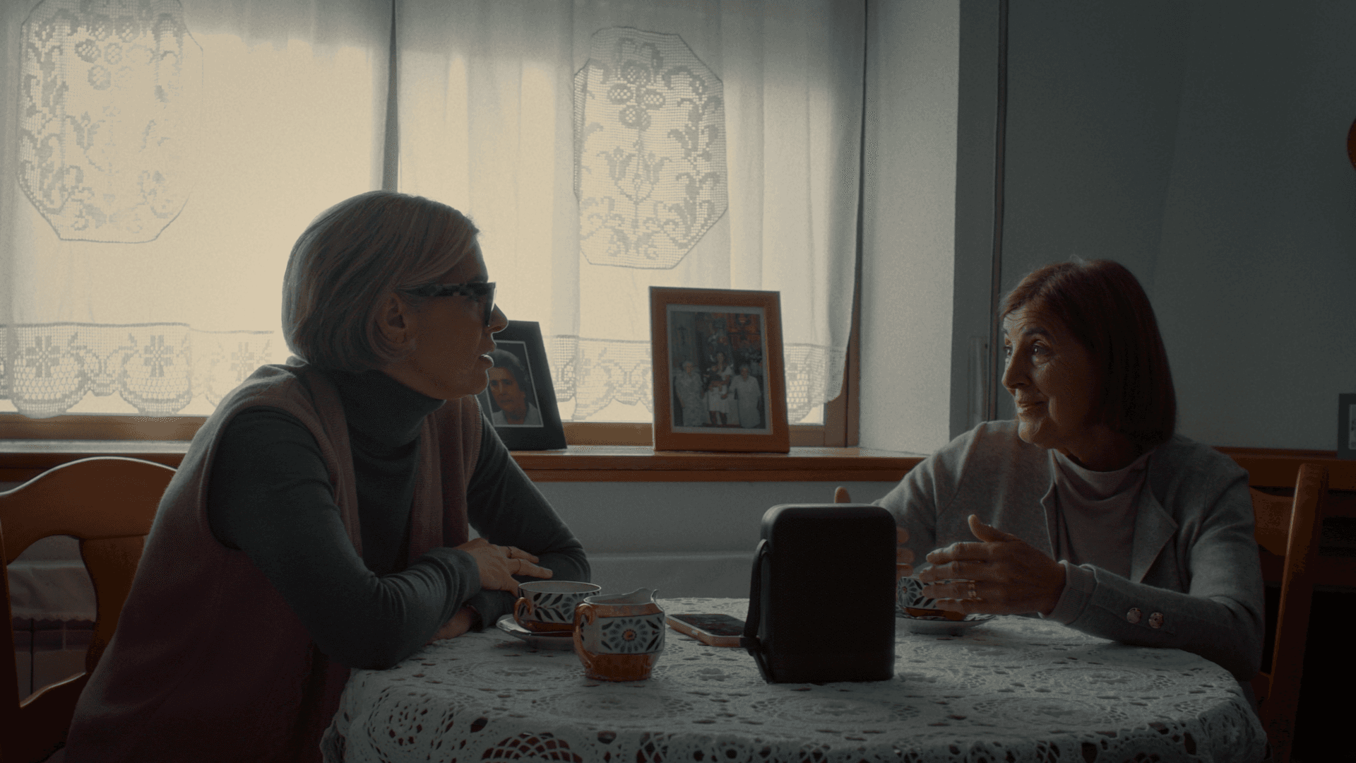 Fotograma promocional de 'La conversación que nunca tuvimos', dirigido por Cristina Urgel