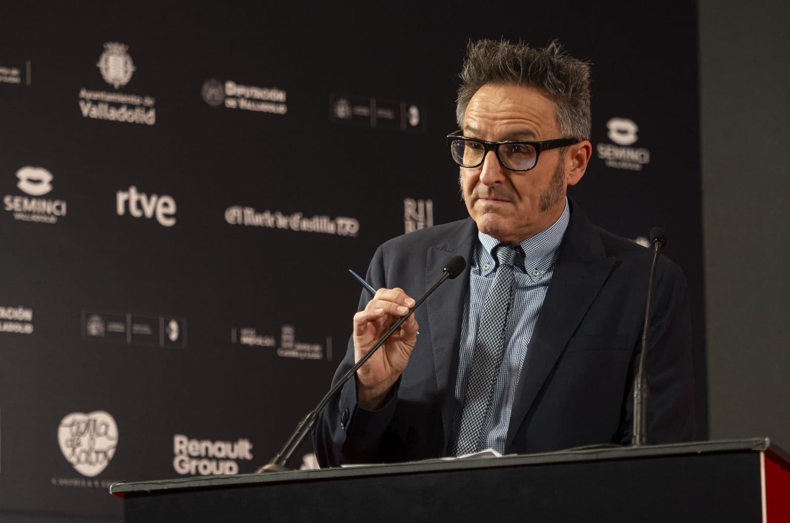 El director de la Seminci de Valladolid, José Luis Cienfuegos, durante la lectura del palmarés de la edición 2024