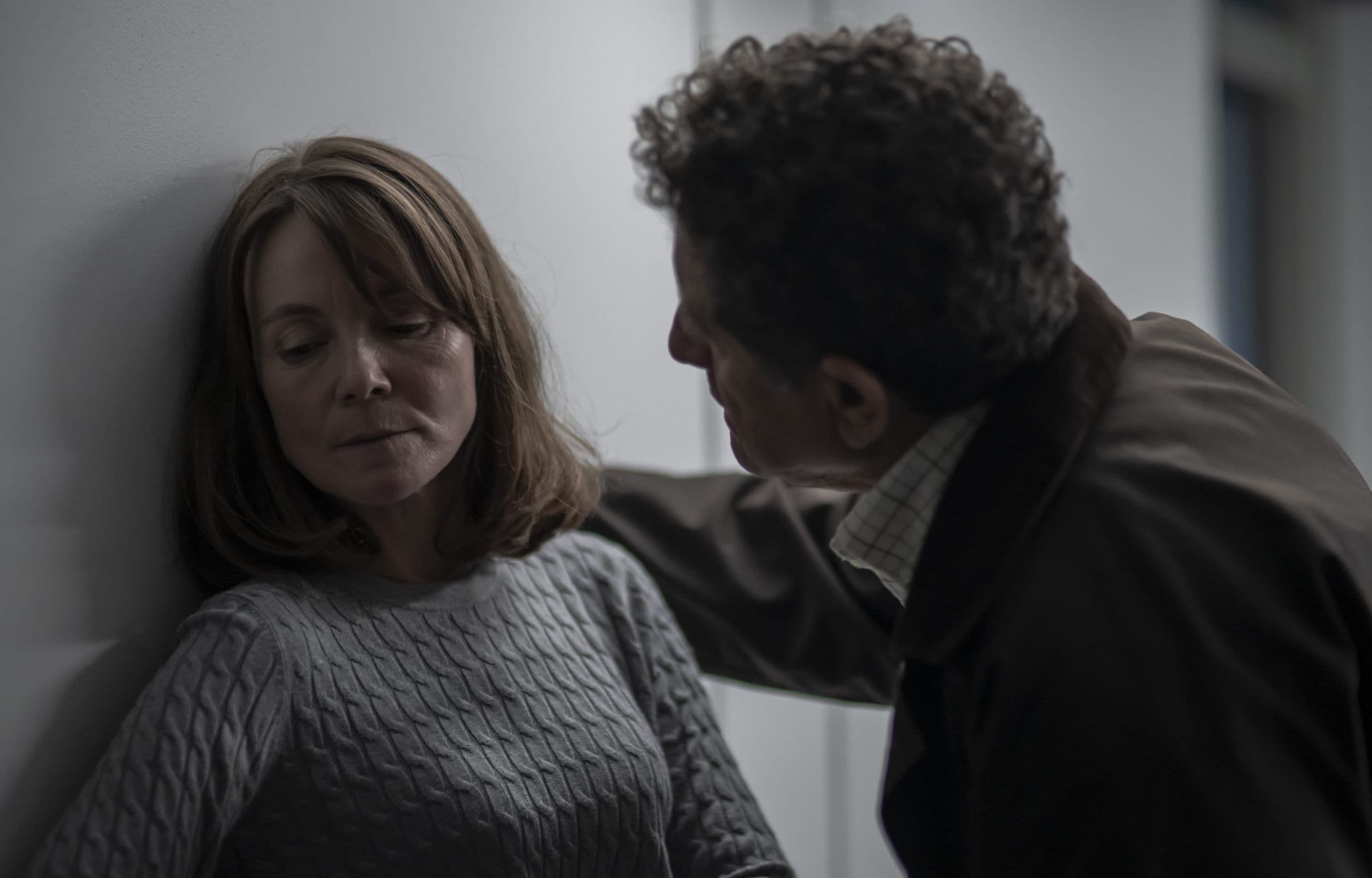 Fotograma de la serie ‘Querer’, con Nagore Aranburu y Pedro Casablanc