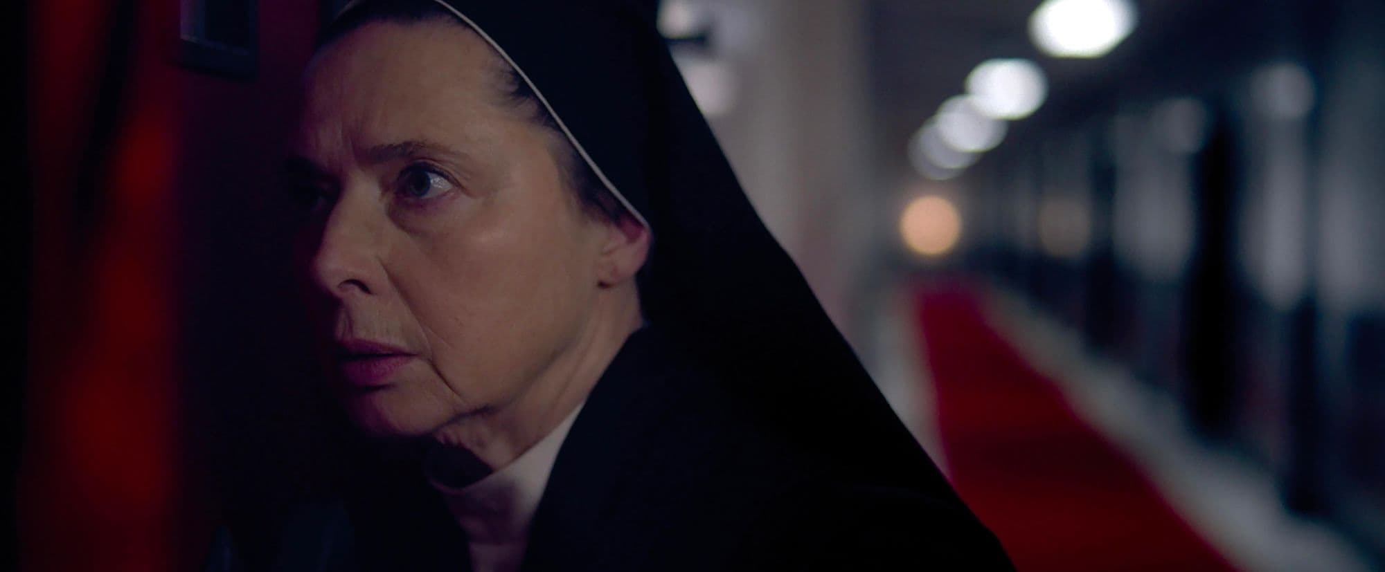 Isabella Rosellini en un fotograma de 'Cónclave', de Edward Berger